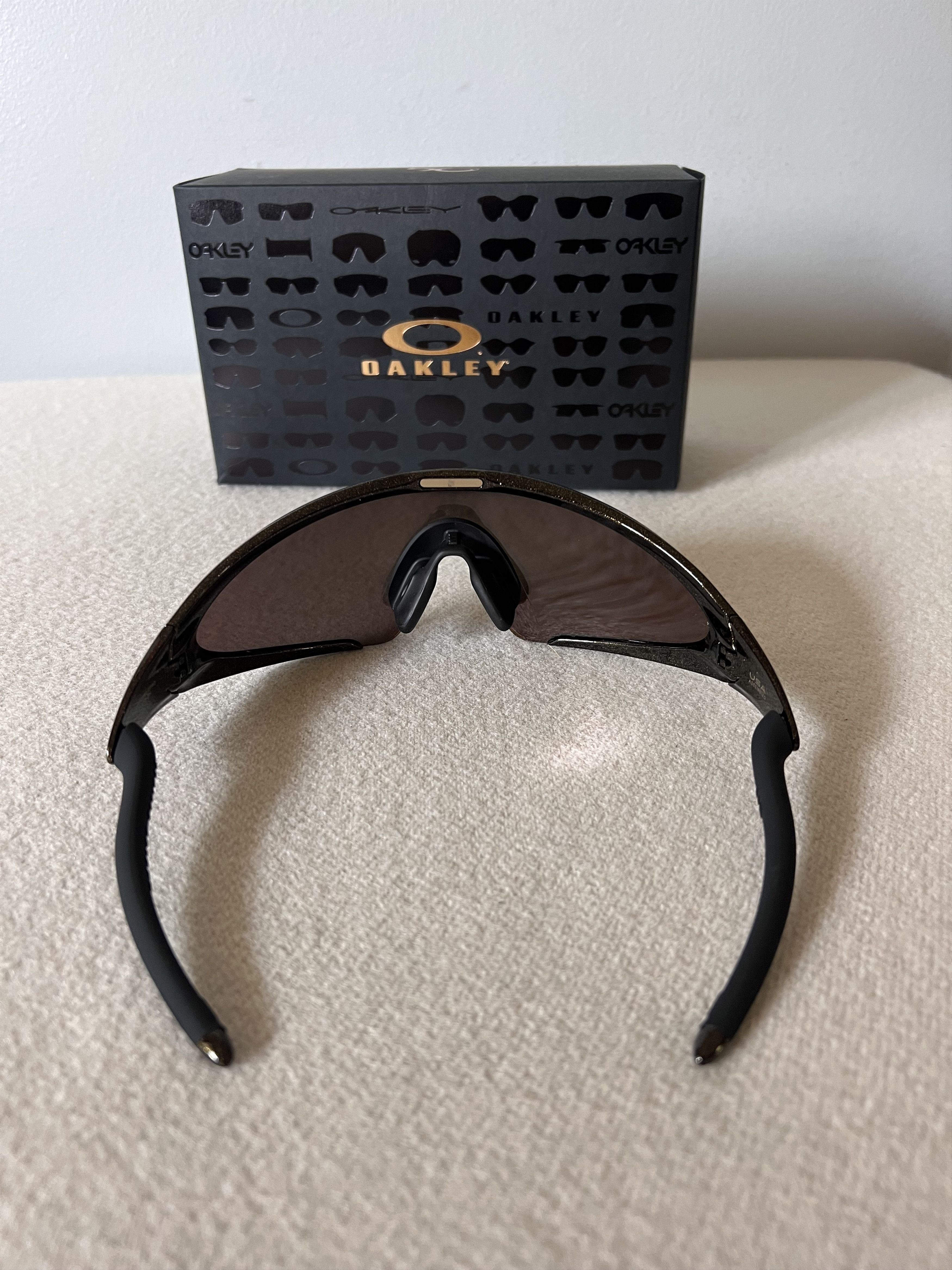 Oakley Oakley Ellipse Midas Fleck Sunglasses in Black Gold Size ONE SIZE - 5 Thumbnail