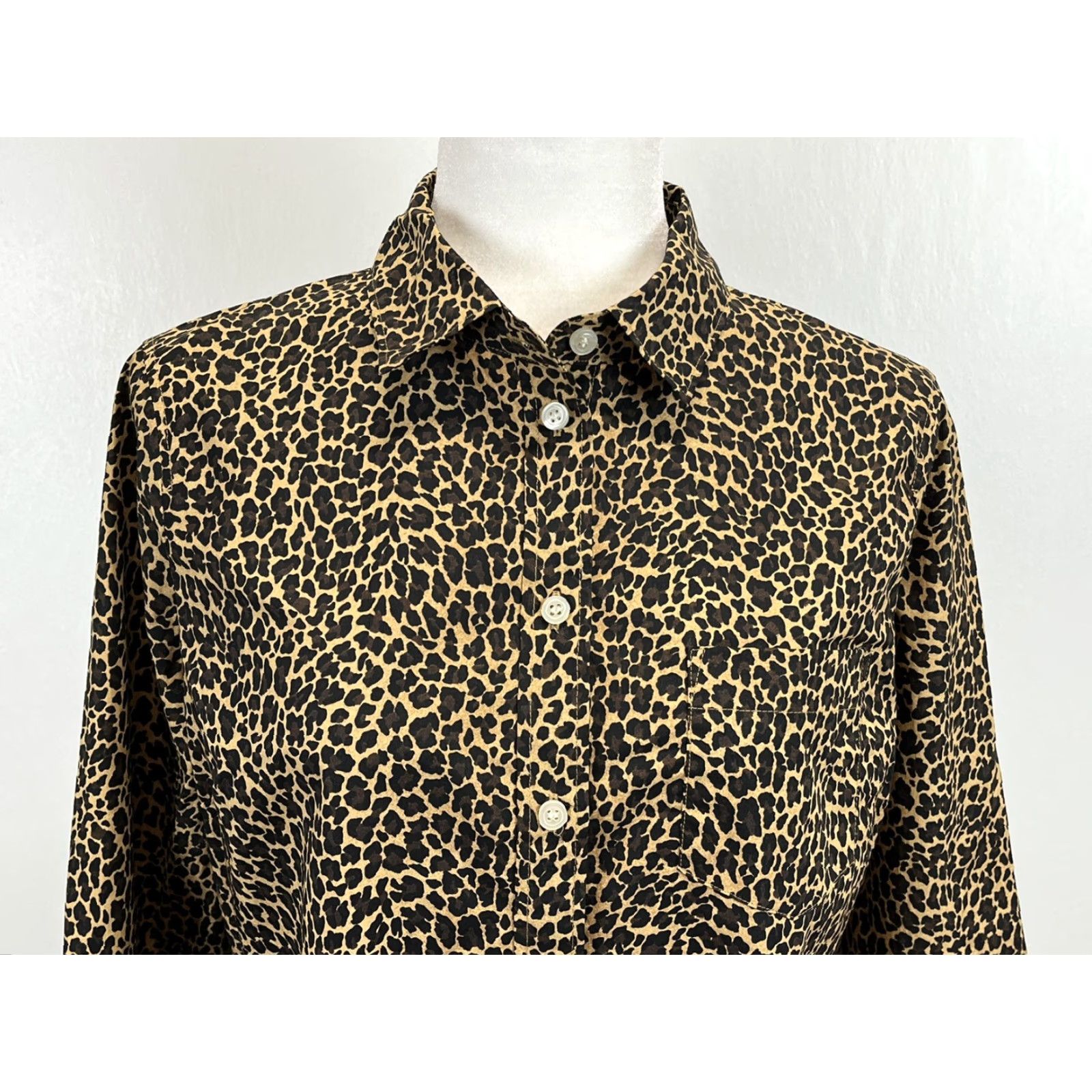 J.Crew Womens J. Crew Button up Shirt Sz M VGUC Animal Print Leopard Cotton Size M / US 6-8 / IT 42-44 - 5 Thumbnail
