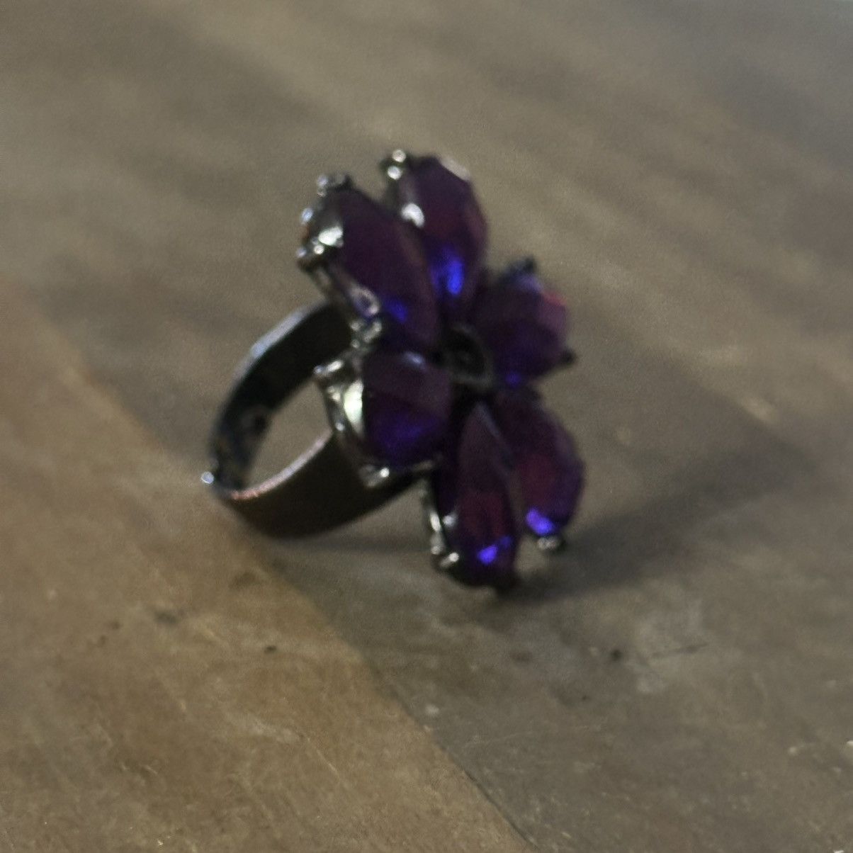 Vintage Vintage purple gemstone flower ring Size ONE SIZE - 4 Thumbnail