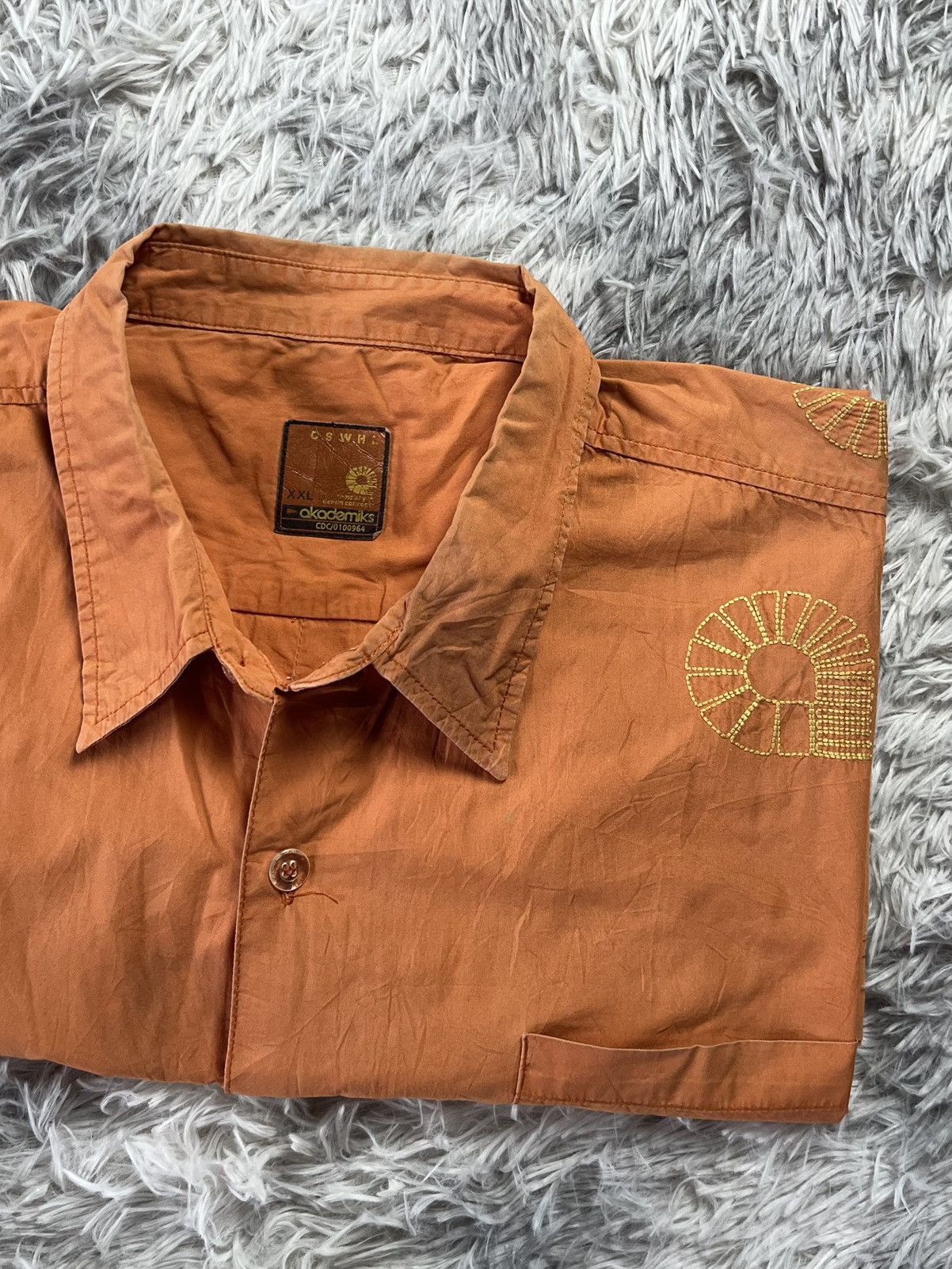 Akademiks Vintage Academiks Hip Hop Logo Button Up Shirt Size US XXL / EU 58 / 5 - 2 Thumbnail