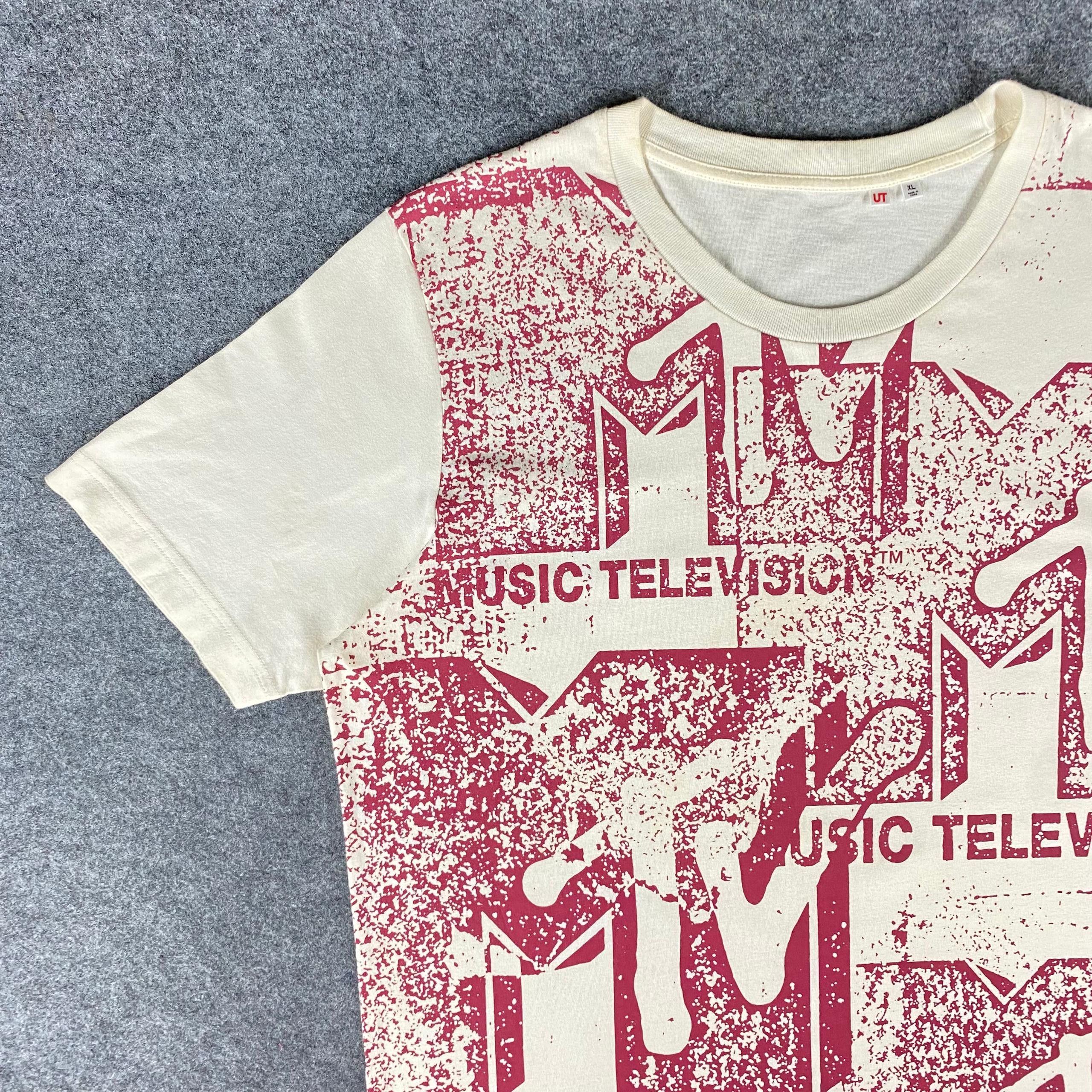 Uniqlo Vintage Music Television by Uniqlo Tshirt Size US L / EU 52-54 / 3 - 4 Thumbnail