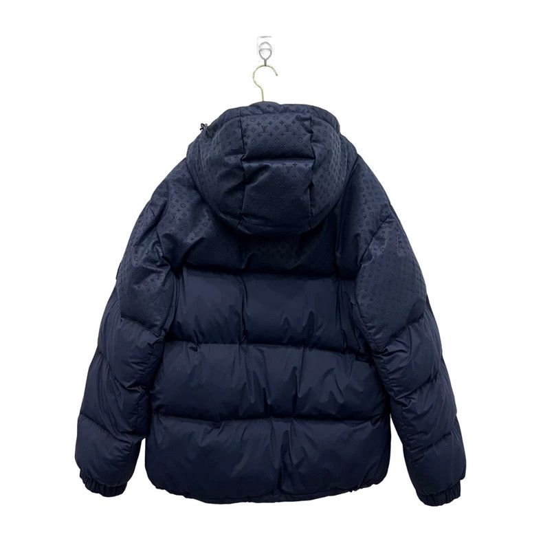 Louis Vuitton Louis Vuitton Embossed hooded down jacket Size US M / EU 48-50 / 2 - 3 Thumbnail