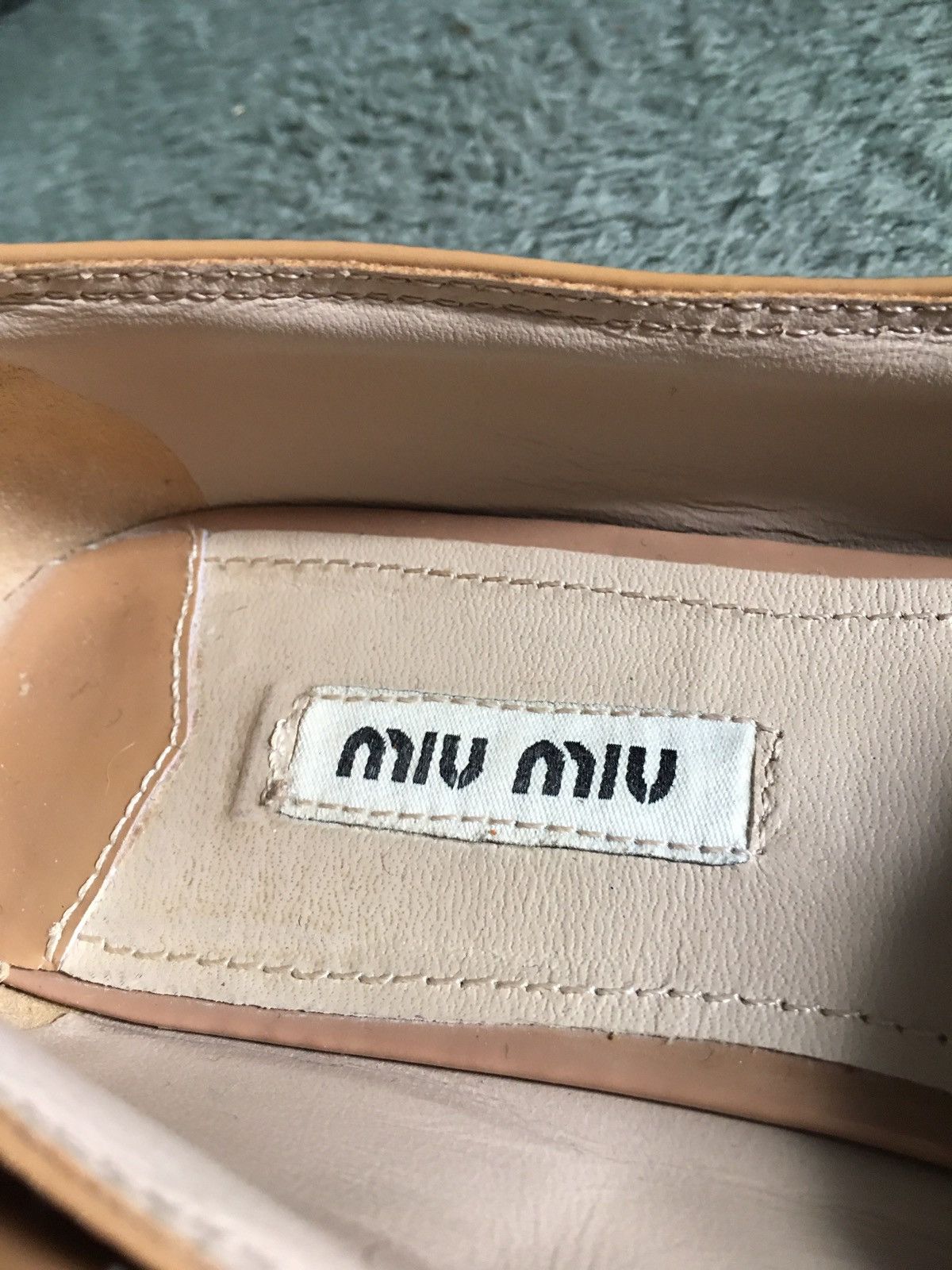 Miu Miu MIU MIU Patent Leather Beige Moccasins Loafers EU37 Size US 7 / IT 37 - 7 Thumbnail
