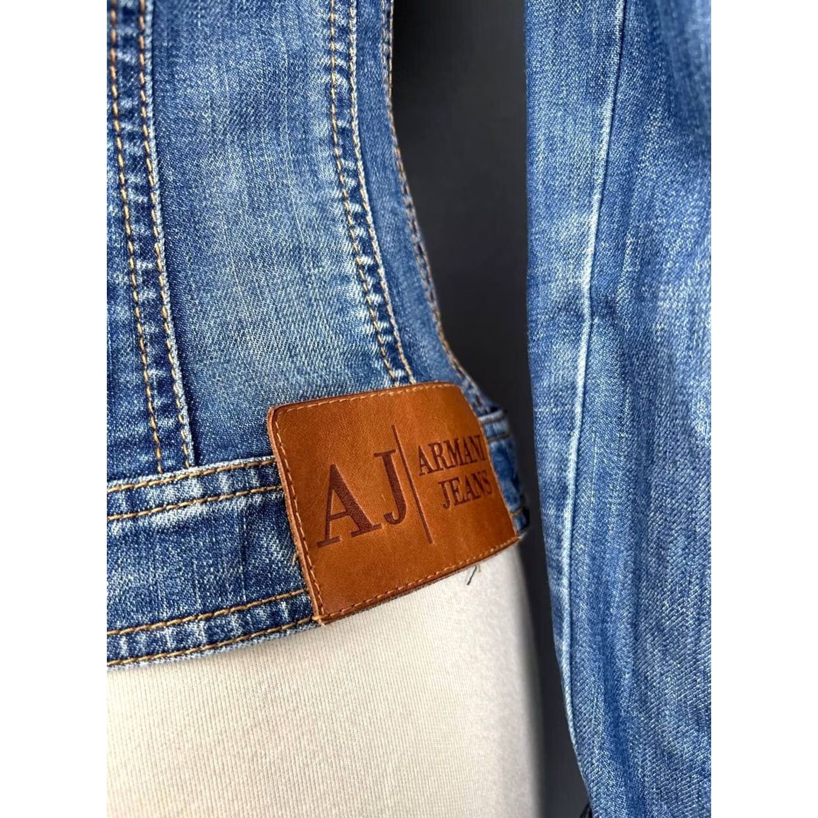 Vintage Armani Jeans Womens Denim Jacket Regular Size 40 Blue Cotton Long Sleeve Button Up Jacket Size S / US 4 / IT 40 - 7 Thumbnail