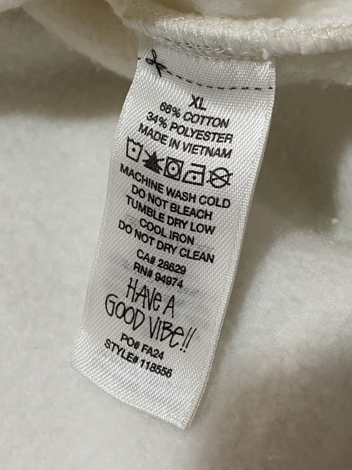 Stussy Stüssy Satin Patch White Sweatshirt with New Front Patch Size US XL / EU 56 / 4 - 13 Thumbnail