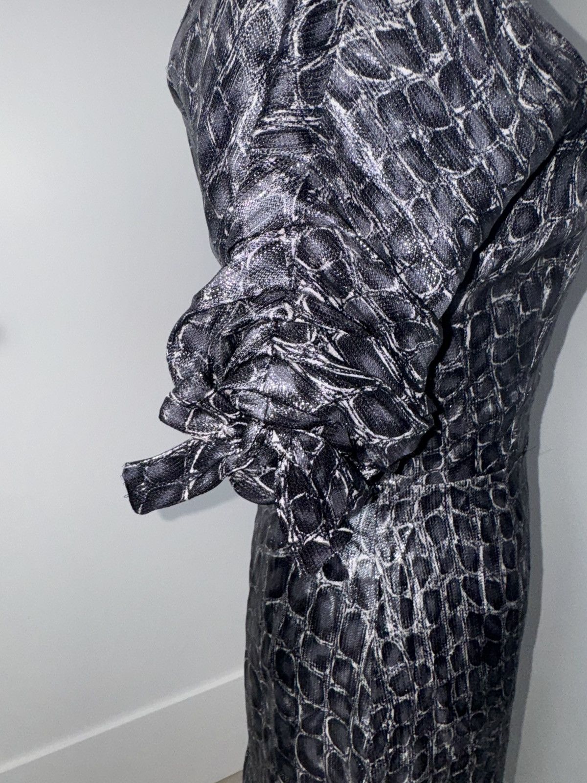 Blumarine Blumarine Delilah Metallic Embossed Cocktail Dress/ Size 4 Size M / US 6-8 / IT 42-44 - 5 Thumbnail