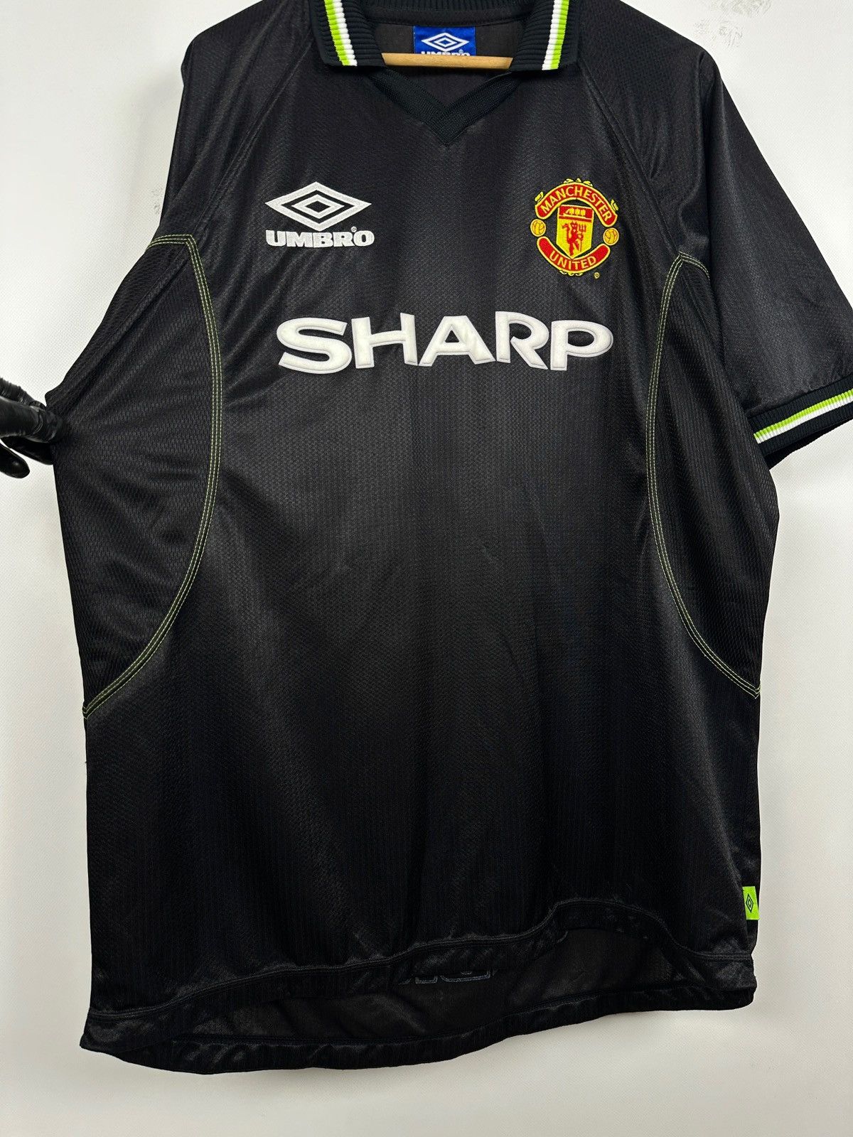 Umbro 1998-99 Umbro Manchester United Third Kit Soccer Jersey Size US XL / EU 56 / 4 - 10 Thumbnail