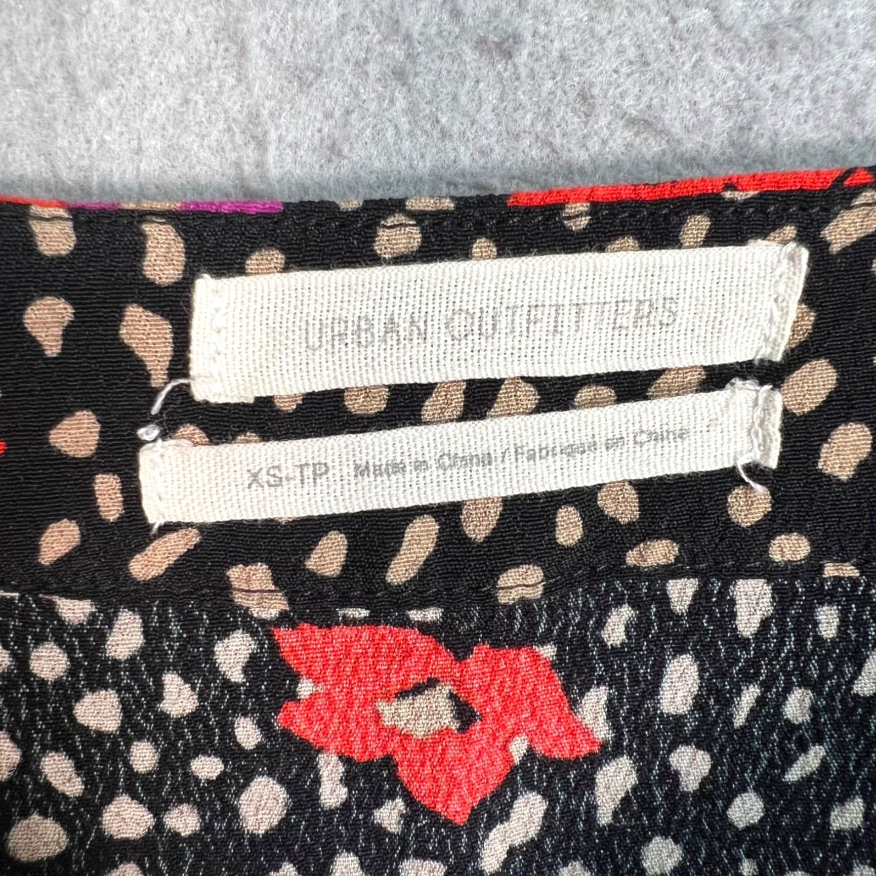 Urban Outfitters Urban Outfitters Womens XS Floral & Polka Dot Lace Trim Mini Skirt - Black, Short, Summer, Spring, Regular, Casual, Floral Pattern, Skirt, Women, XS Size 26" / US 2 / IT 38 - 3 Thumbnail