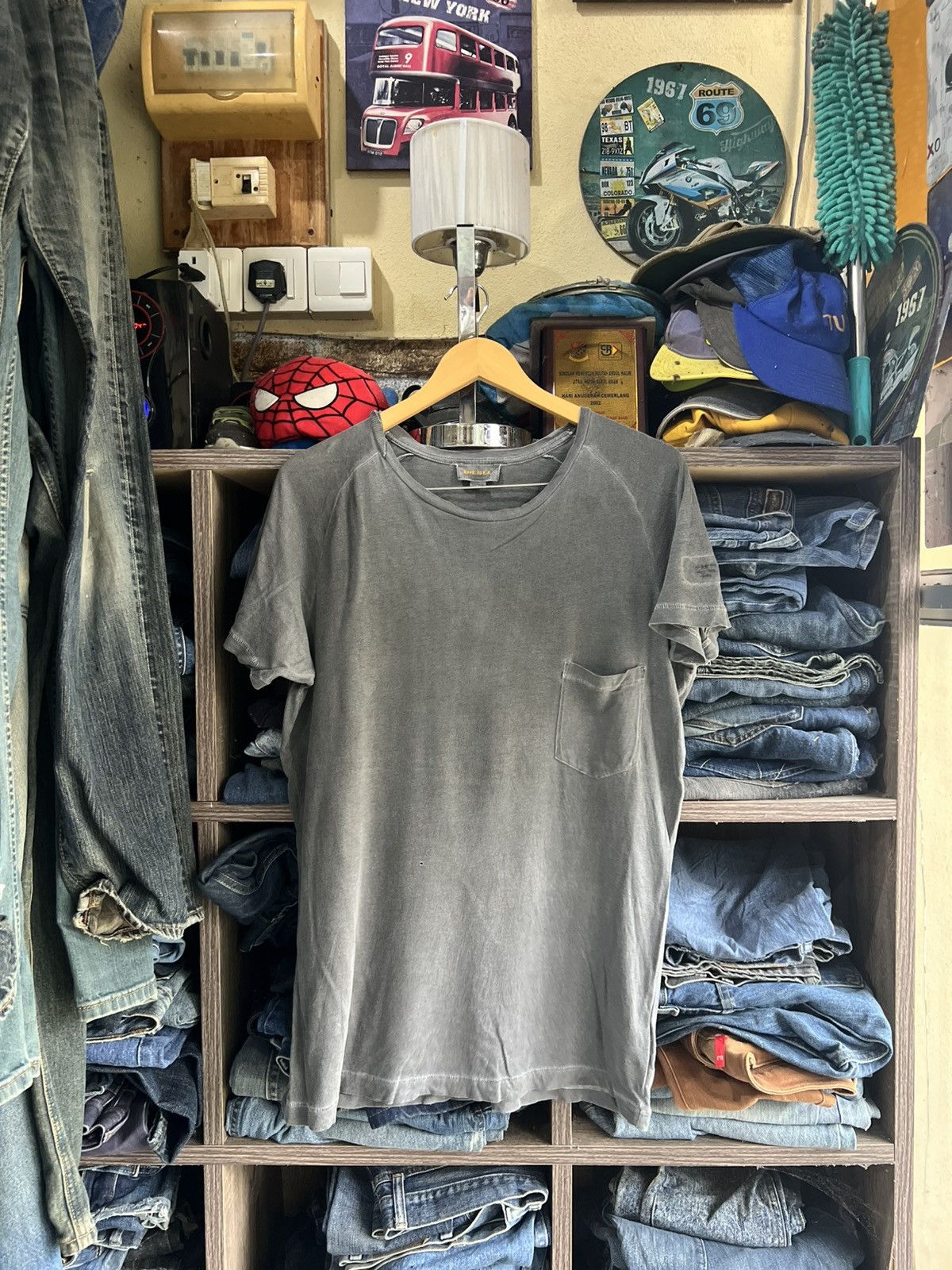 Diesel 🔥Vintage Diesel Single Pocket Tee Size US M / EU 48-50 / 2 - 1 Thumbnail