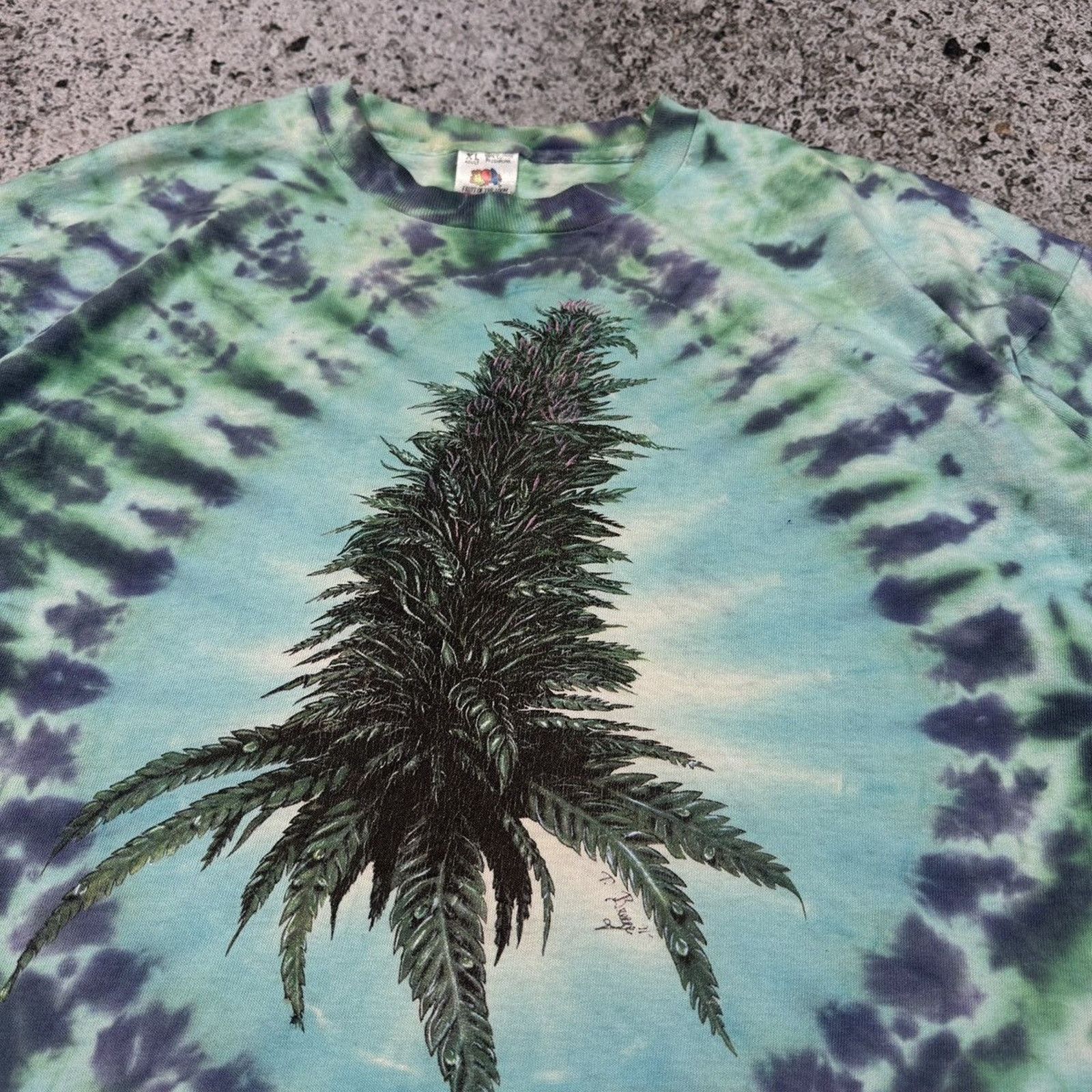 Vintage Marijuana Leaf Thrashed Faded Distressed Shirt ERD Grunge Size US XL / EU 56 / 4 - 9 Thumbnail
