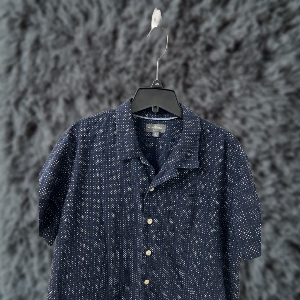 Vintage LL Bean Shirt Mens L Navy Blue Geometric Slim Fit Button-Down Short Sleeve Casual City Classic Size US L / EU 52-54 / 3 - 1 Thumbnail