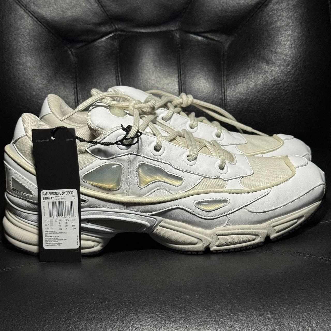 Adidas × Raf Simons 11us Adidas Raf Simons Ozweego Cream White 2017 Size US 11 / EU 44 - 1 Thumbnail