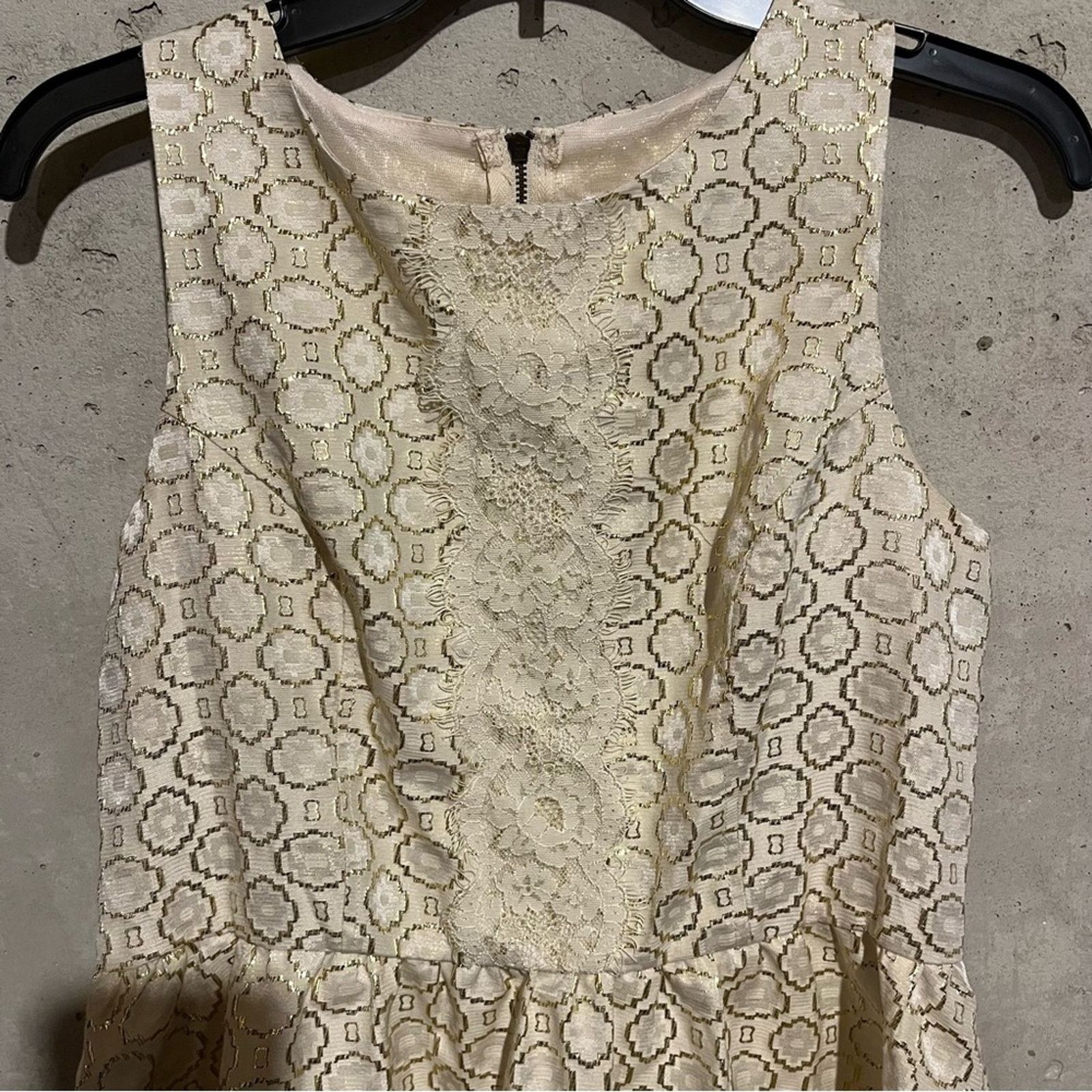 Other Xhilaration Brocade Fit & Flare Dress Metallic Floral sz M Size M / US 6-8 / IT 42-44 - 2 Thumbnail