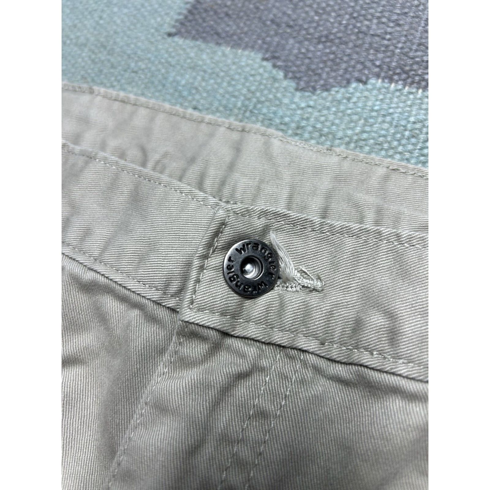 Wrangler VINTAGE Wrangler Cargo Pants Wide-Leg Beig e Hiking 35x29 Mens Pants Size US 35 - 5 Thumbnail