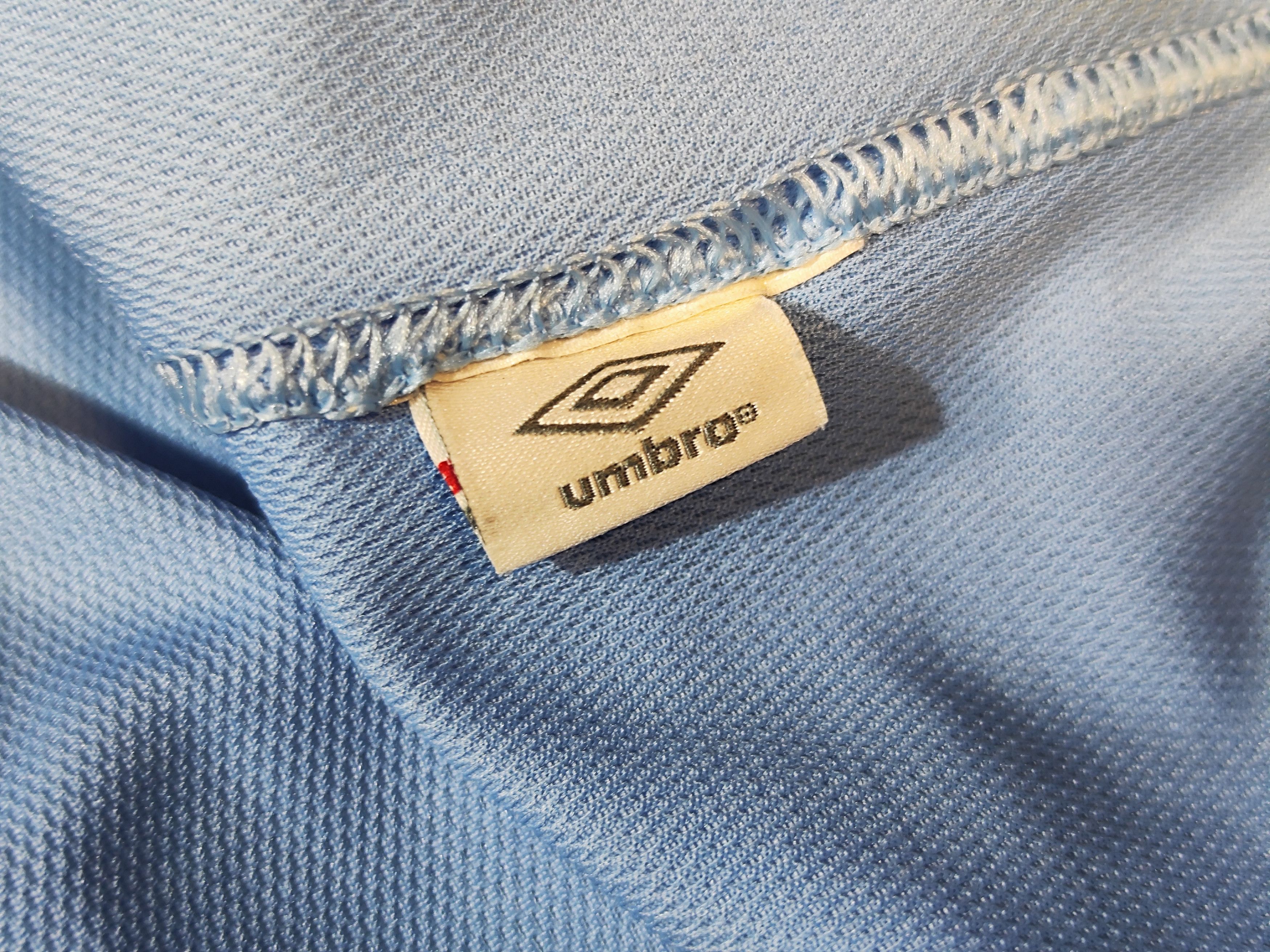Umbro Umbro Manchester City football shirt size S Size US S / EU 44-46 / 1 - 6 Thumbnail