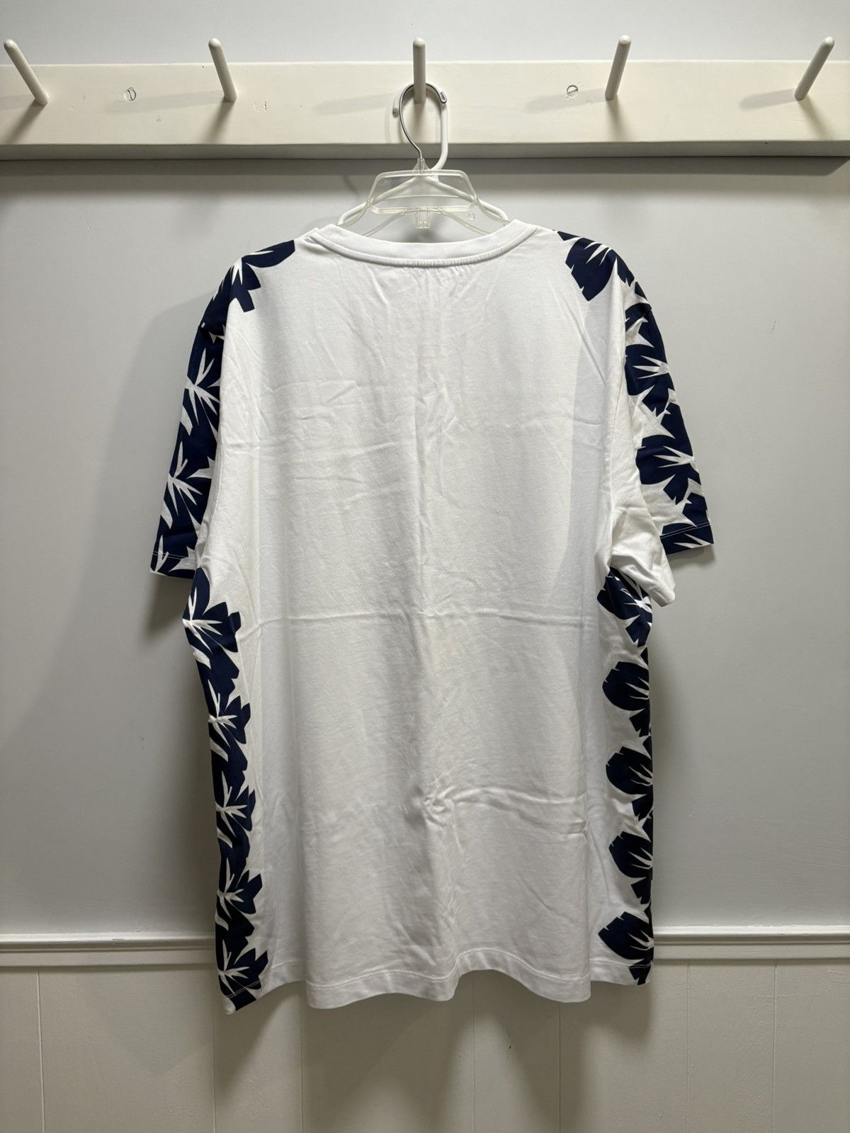 Moncler Moncler Floral T-Shirt SS23 Size US XXL / EU 58 / 5 - 2 Thumbnail