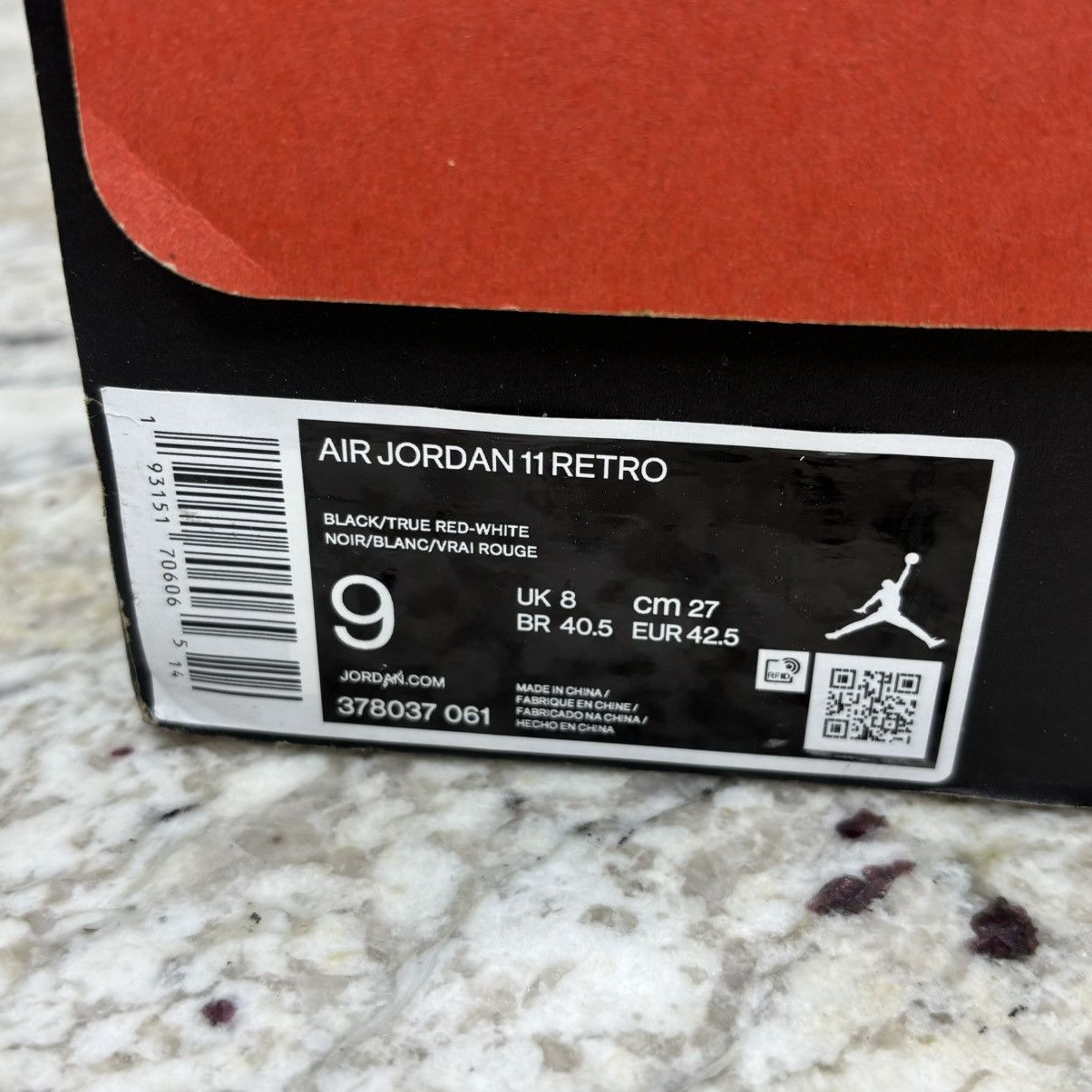 Jordan Brand Size 9 -Jordan 11 Retro Bred (2019) Lightly Used W/Box Size US 9 / EU 42 - 24 Thumbnail