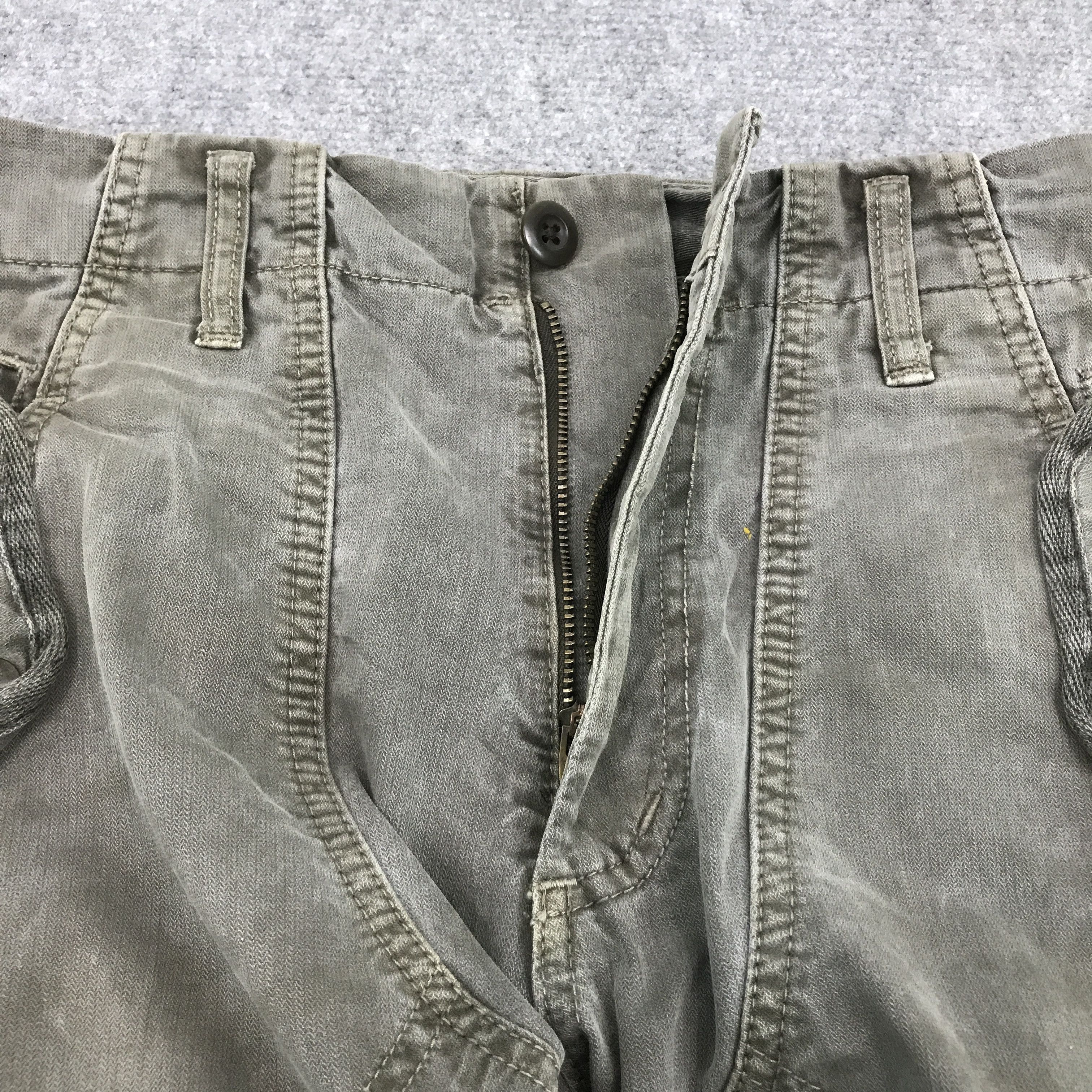 Japanese Brand × Uniqlo CARGO BAGGY UNIQLO RARE DESIGN PANTS Size US 29 - 7 Thumbnail