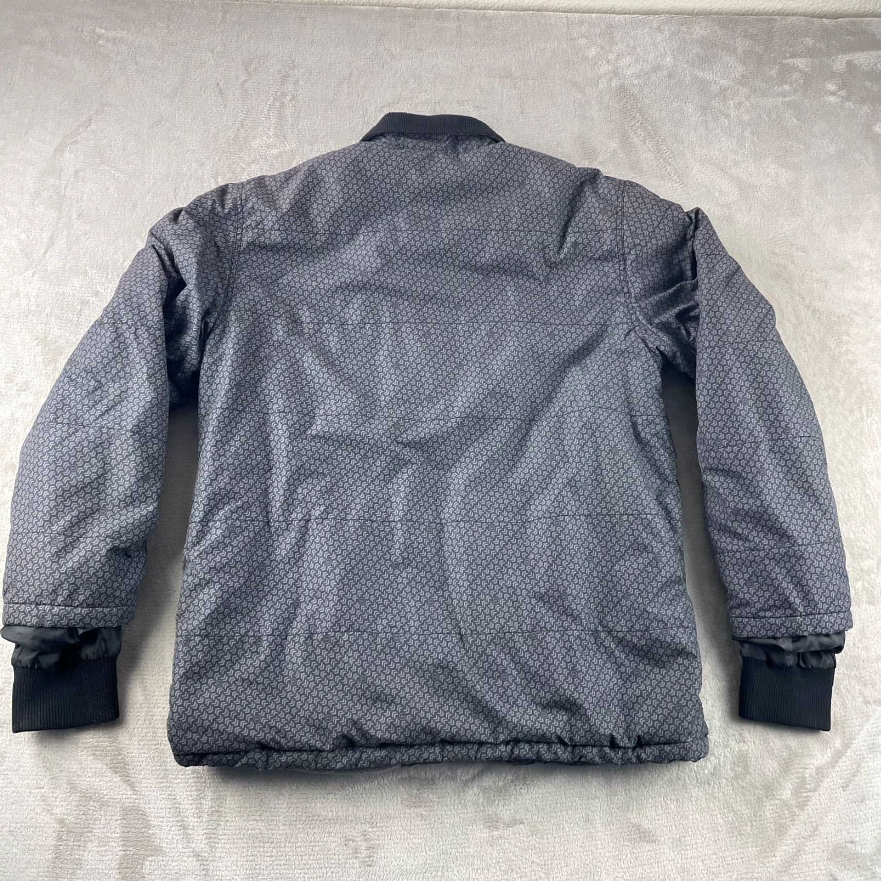 Quiksilver VINTAGE Quiksilver Jacket Mens XL Black Grey Chevron Fleece Lined Zip Up Grunge Size US XL / EU 56 / 4 - 5 Thumbnail