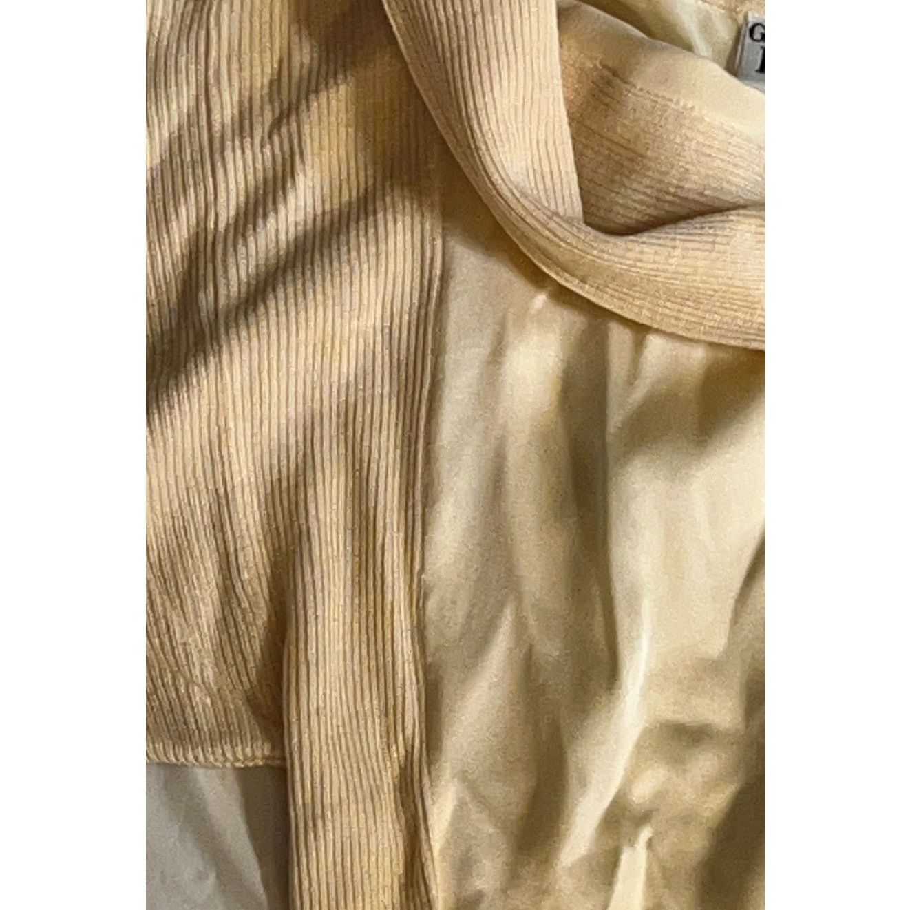 Gianfranco Ferre Gianfranco Ferré VTG Cream Silk Knit Cowl Neck Size S / US 4 / IT 40 - 3 Thumbnail