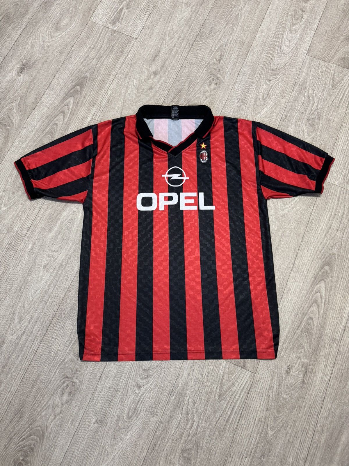 Vintage 🔷Retro AC Milan 1995/96 Soccer jersey🔷 Size US XL / EU 56 / 4 - 1 Thumbnail