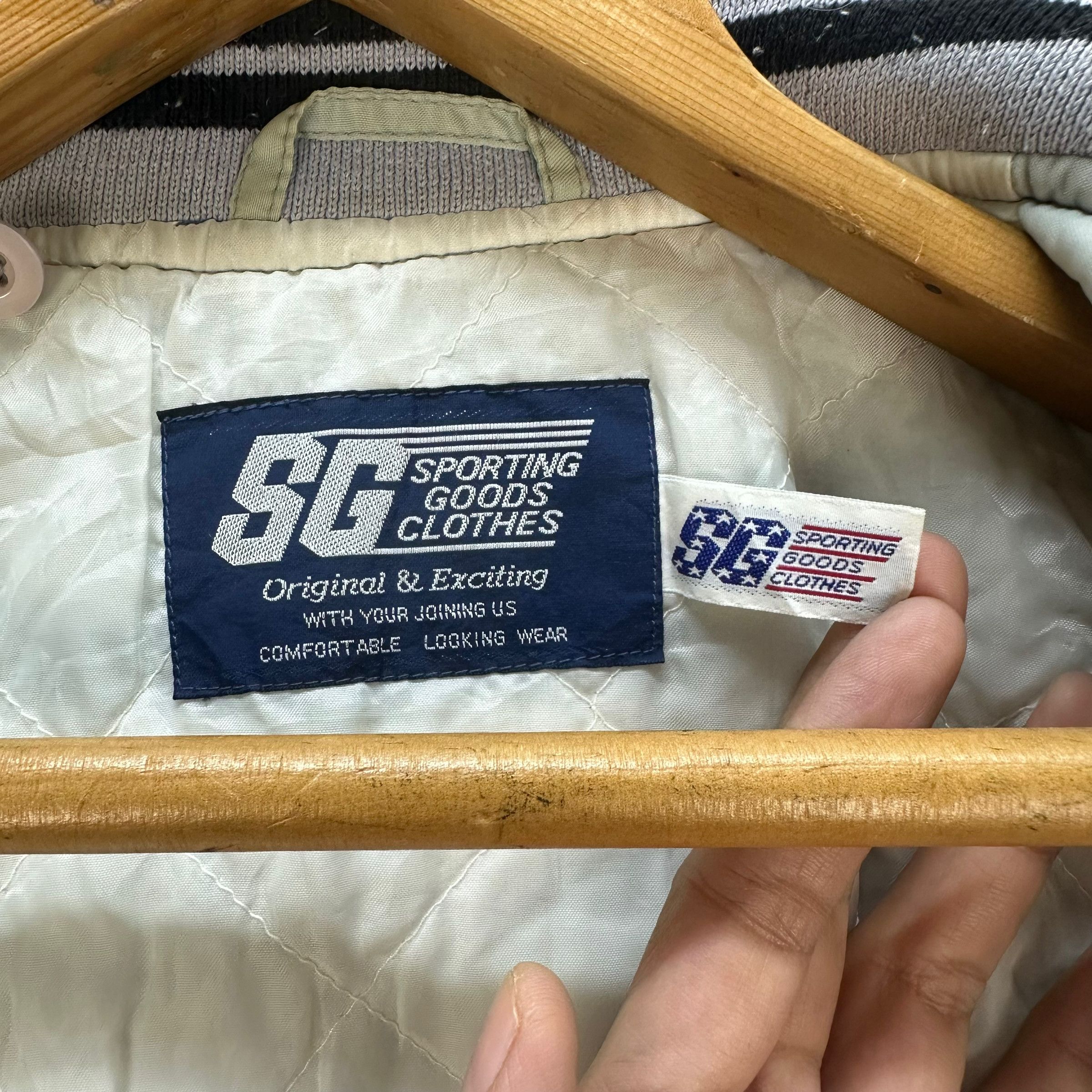 Vintage TRASHED🔥 SEATLE BIG LOGO COACH JACKET #8029-197 Size US L / EU 52-54 / 3 - 16 Thumbnail