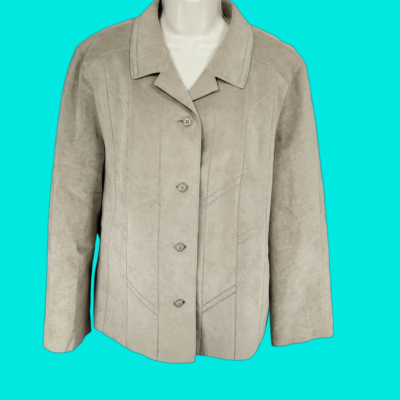 Vintage Cogito von Gollas Grey Beige Suede Like Lightweight Buttoned Jacket Plus Size 22 Beige Polyester Lined Pockets Short Sleeve Button Coat Women Size 3XL / US 20-22 - 1 Thumbnail