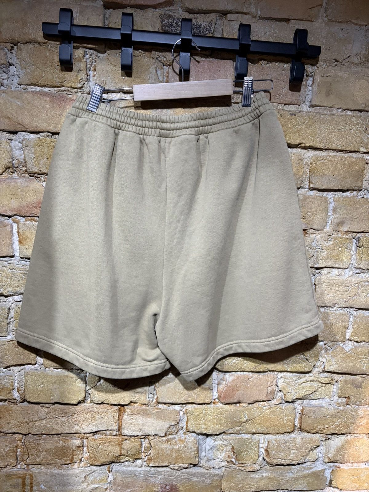 Balenciaga balenciaga logo shorts Size US 30 / EU 46 - 2 Thumbnail