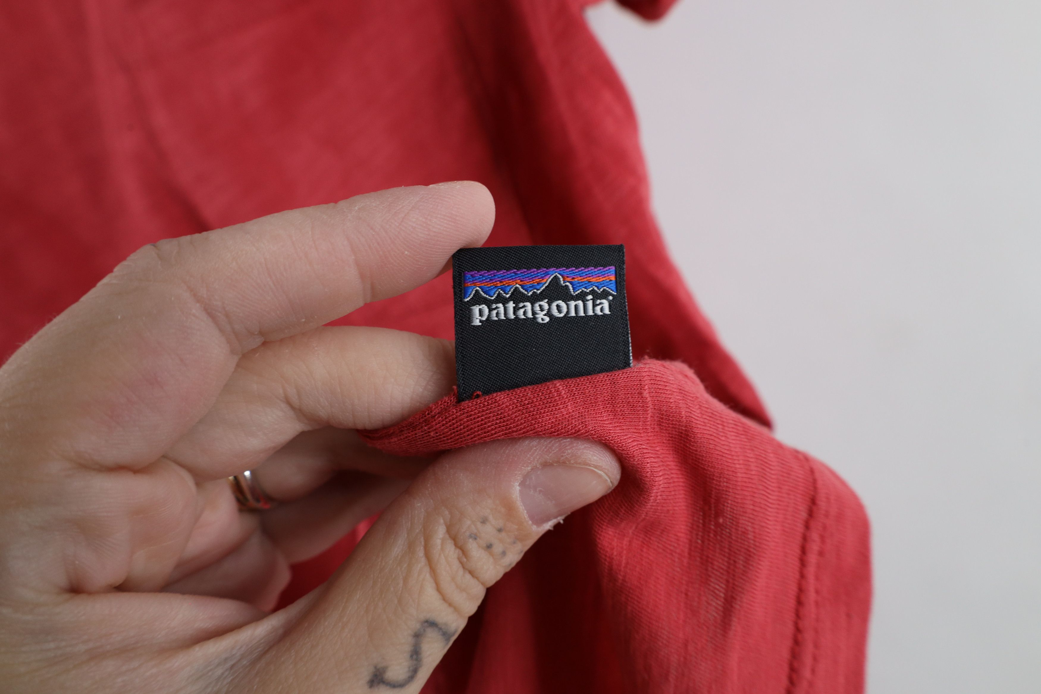 Patagonia × Vintage Patagonia Out Blank Short Sleeve Jersey Knit Pocket T-Shirt Size M / US 6-8 / IT 42-44 - 8 Thumbnail