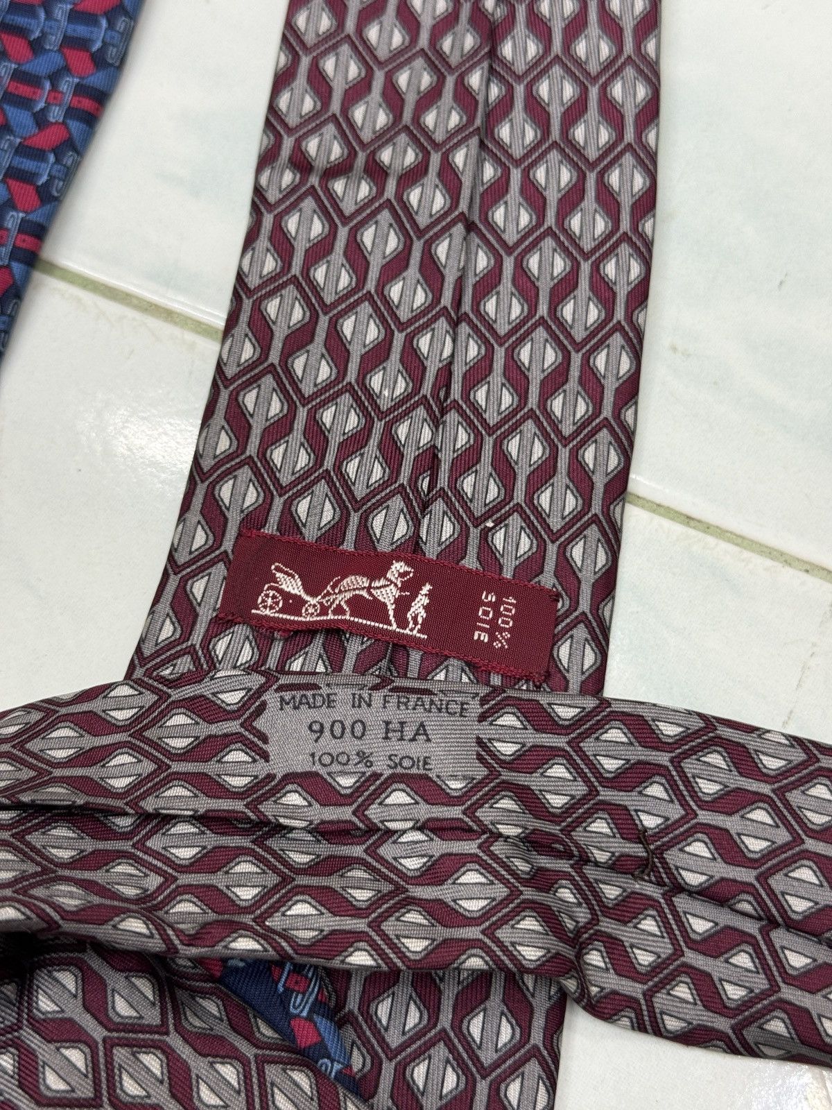 Hermes 🔥🔥🔥ARCHIVE HERMES & CHANEL NECKTIE Size ONE SIZE - 9 Thumbnail