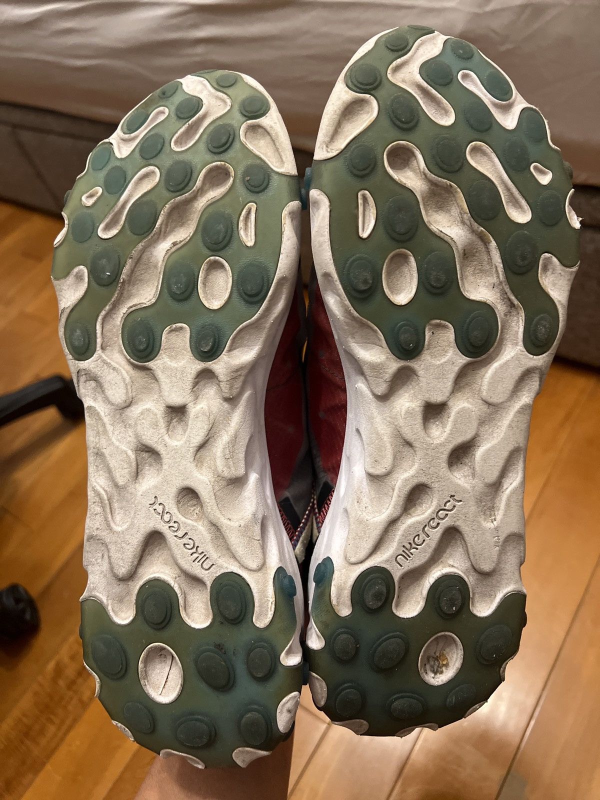 Nike Nike React Element 87 (US9.5) Size US 9.5 / EU 42-43 - 4 Thumbnail