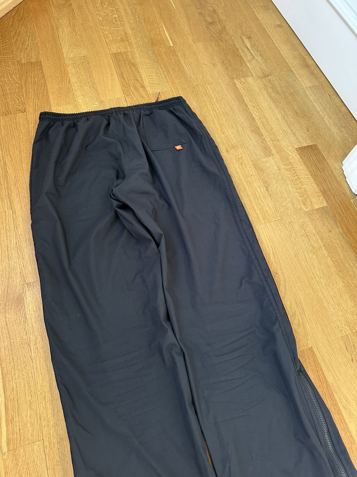Nike Vintage Baggy Nike Pants Swoosh Logo Y2K Size US 34 / EU 50 - 14 Thumbnail