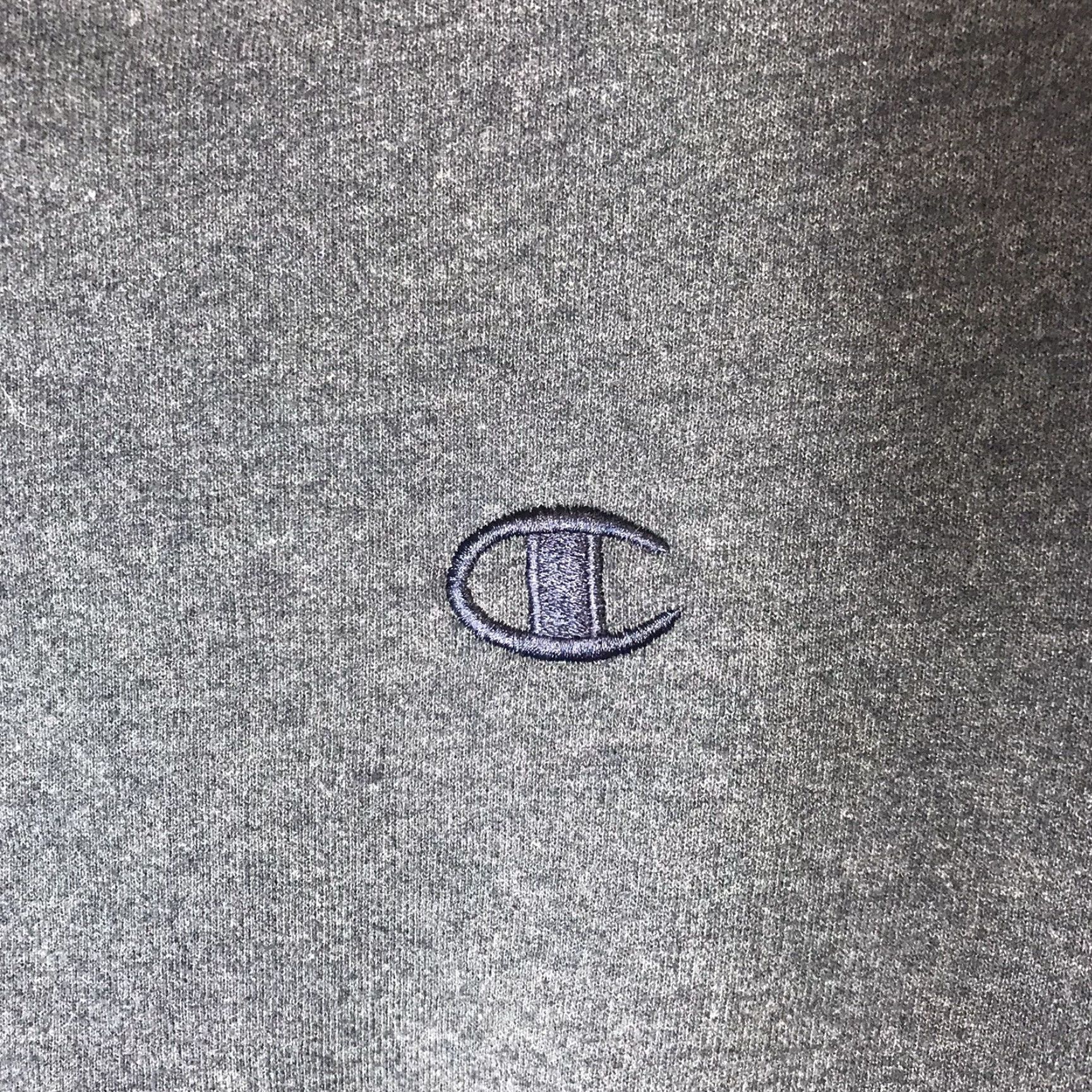 Champion VINTAGE Champion Blue Crewneck Long Sleeve Sweatshirt MEN'S M Size US M / EU 48-50 / 2 - 5 Thumbnail