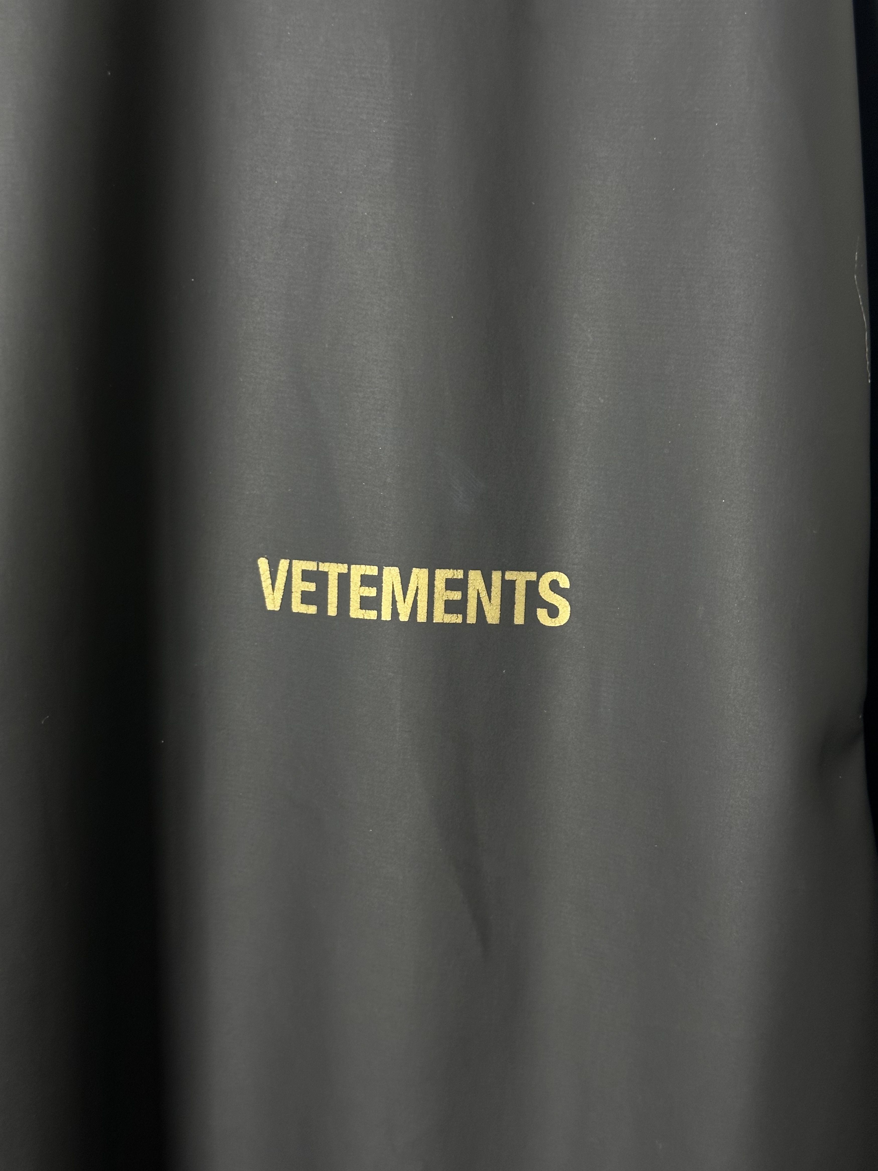 Vetements Vetements - F/W 18 - Oversized Rain Coat Size US L / EU 52-54 / 3 - 5 Thumbnail