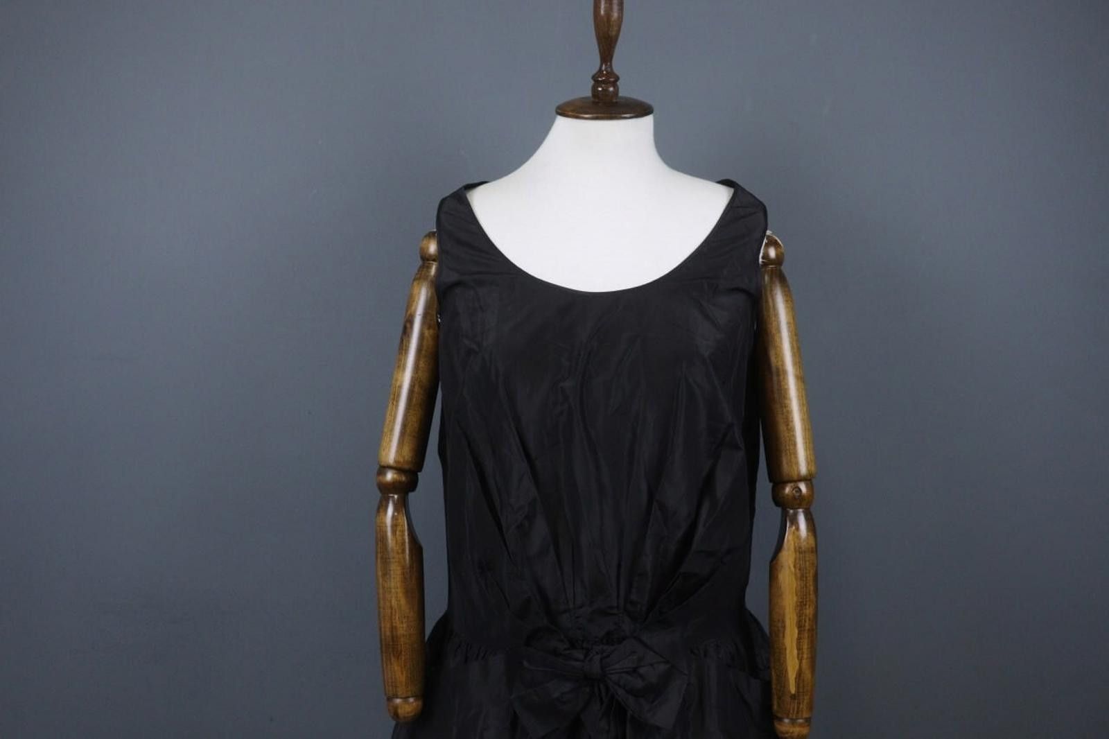 Designer See by Chloe Black Sleeveless Breathable Tunic Blouse Size 6 Size M / US 6-8 / IT 42-44 - 2 Thumbnail