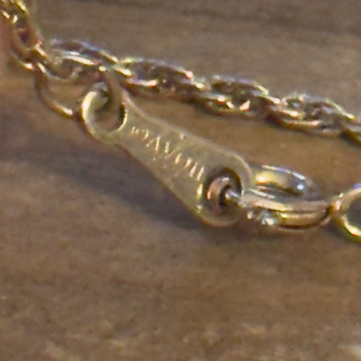 Other × Vintage Vintage Avon gold tone puffed heart pendant necklace Size ONE SIZE - 6 Thumbnail