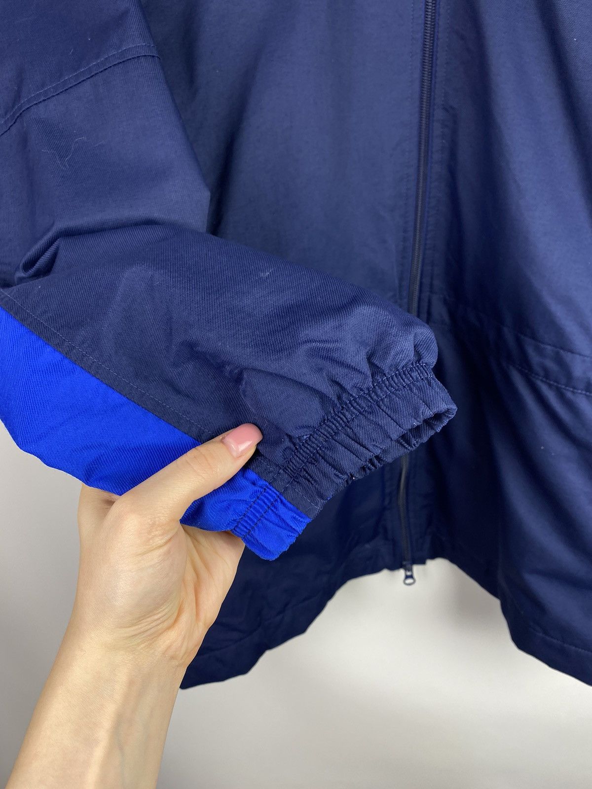 Nike Nike vintage Y2K big swoosh windbreaker jacket size M Size US M / EU 48-50 / 2 - 10 Thumbnail