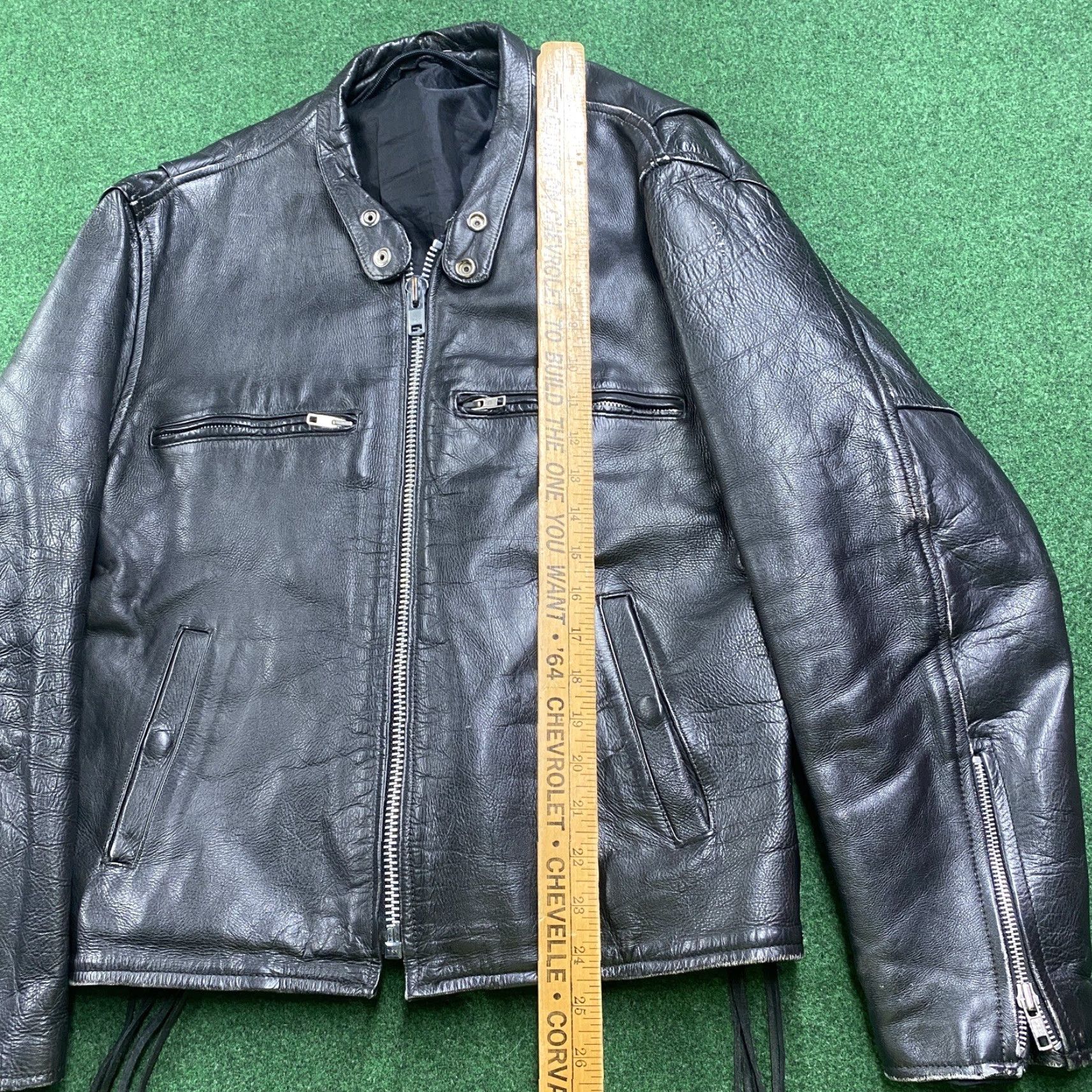 Vintage VINTAGE Leather Jacket Mens M Black 80S 90S Fringe Tassel Cafe Racer Coat Fashion Vintage Mens Leather Jacket M Black 80s 90s Fringe Cafe Racer Coat Size US M / EU 48-50 / 2 - 7 Thumbnail