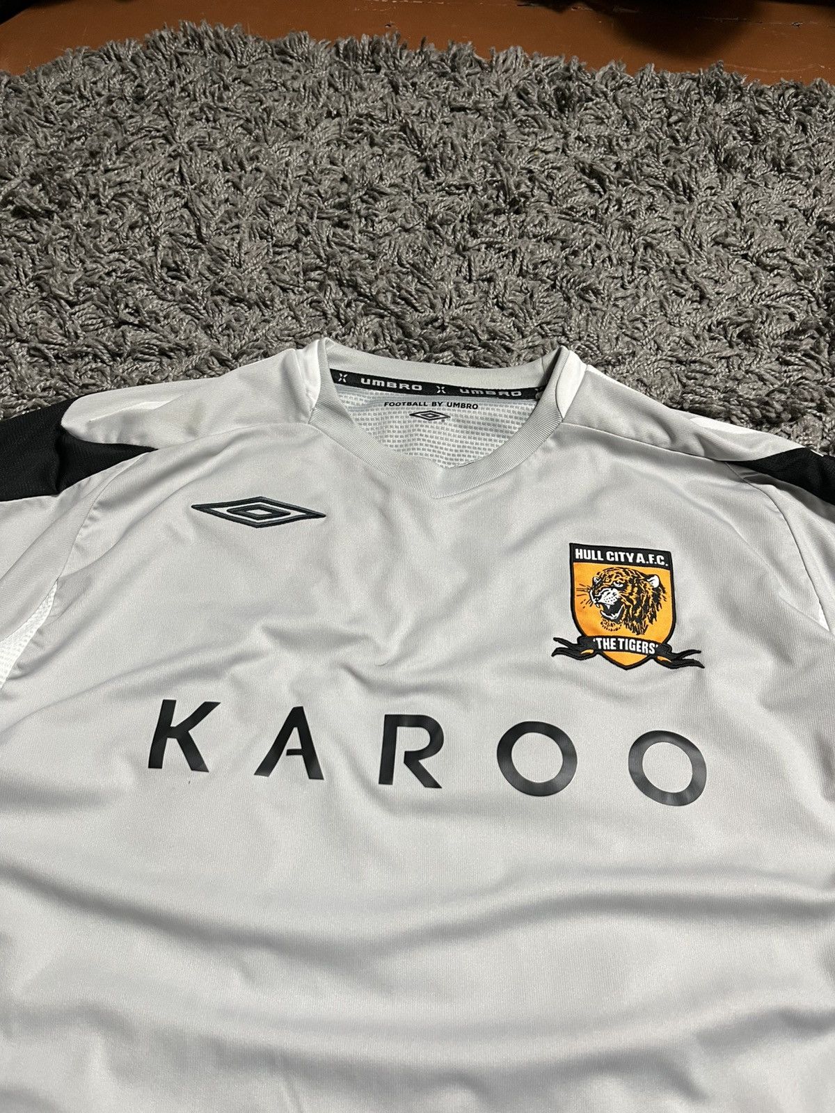 Umbro HULL CITY UMBRO 2008/09 SOCCER TRIKOT FOOTBALL JERSEY Size US XXL / EU 58 / 5 - 2 Thumbnail