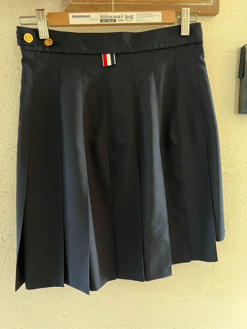 Thom Browne Thom Browne High waist pleated mini skirt Size 27" / US 4 / IT 40 - 2 Thumbnail