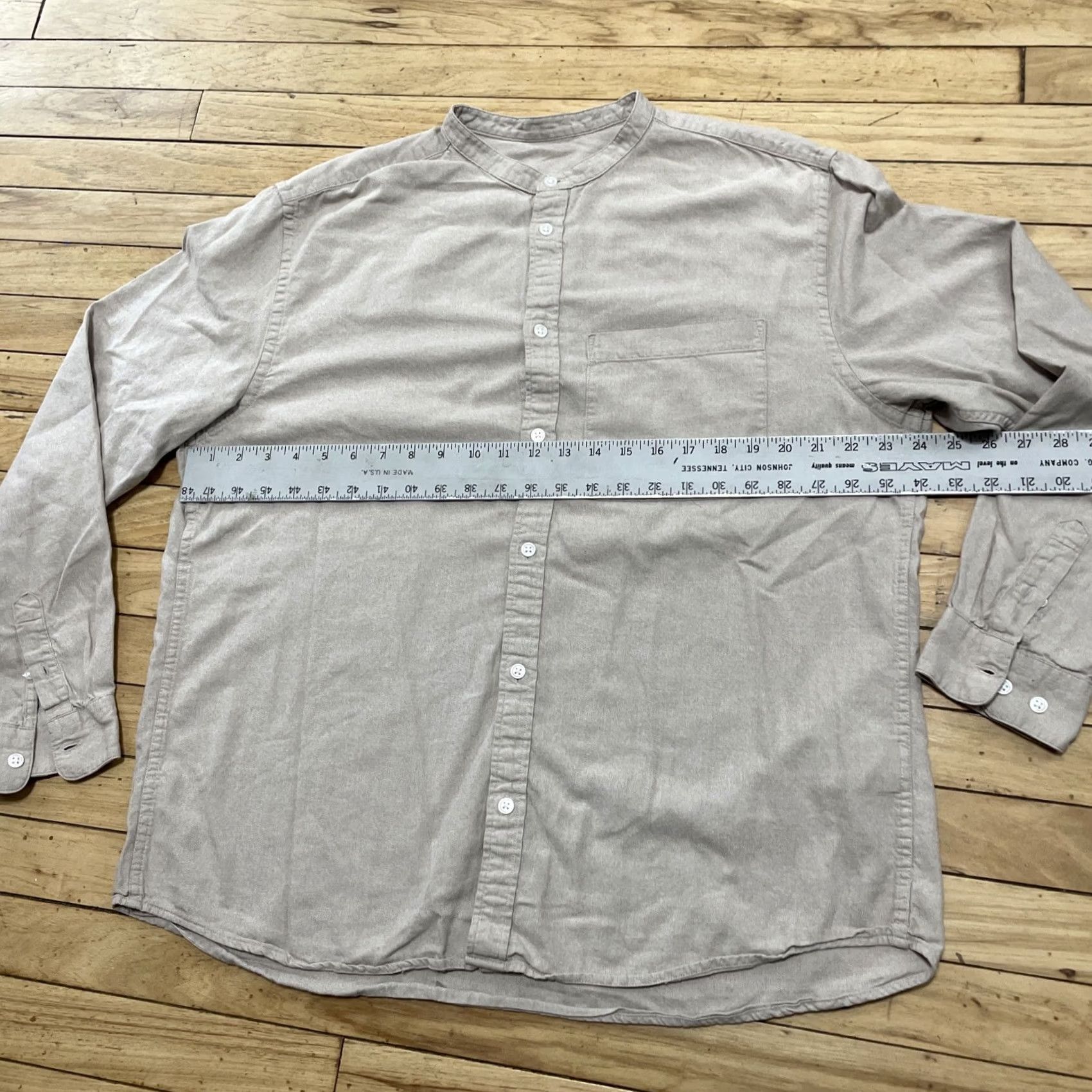Vintage VINTAGE Button Shirt Men M Mock Neck Western Long Sleeve Beige Tan Layering Old Money Shirt Size US M / EU 48-50 / 2 - 4 Thumbnail