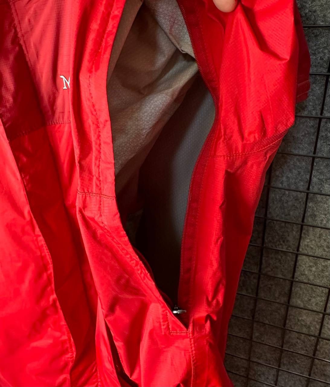 Marmot Marmot light jacket windbreaker size Large Size US L / EU 52-54 / 3 - 12 Thumbnail