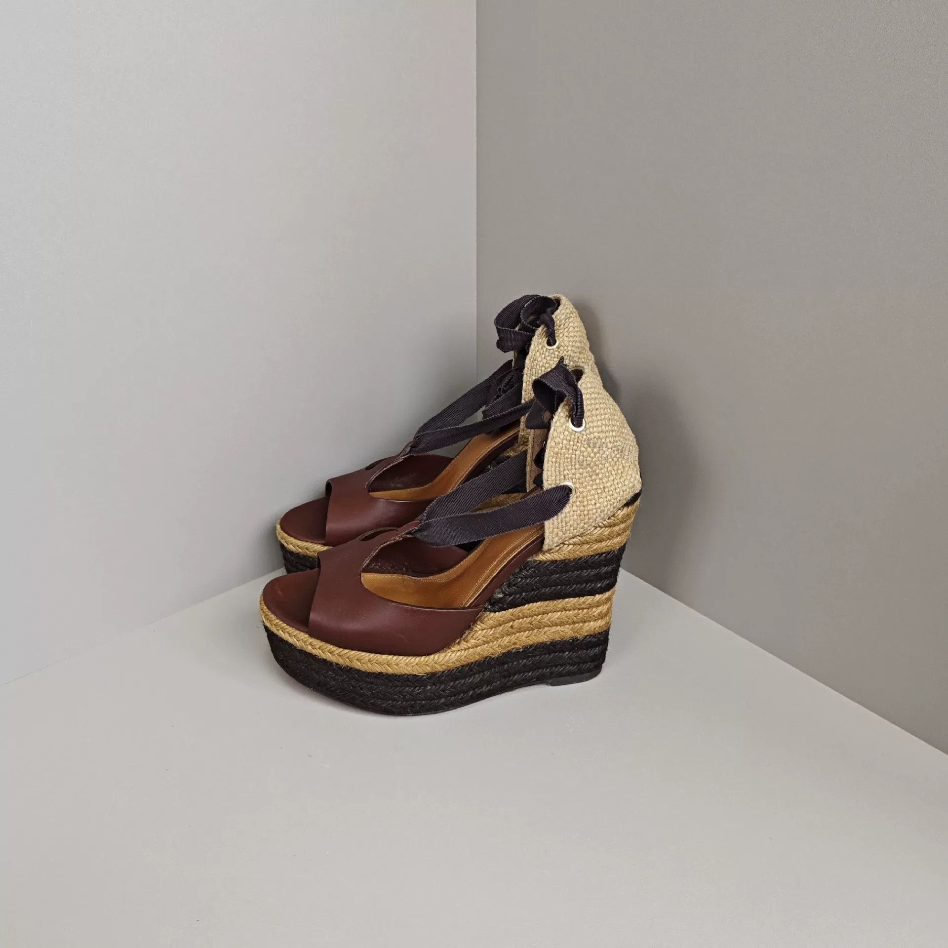 Fendi Fendi Sandals us_7 Women Size US 7 / IT 37 - 1 Thumbnail