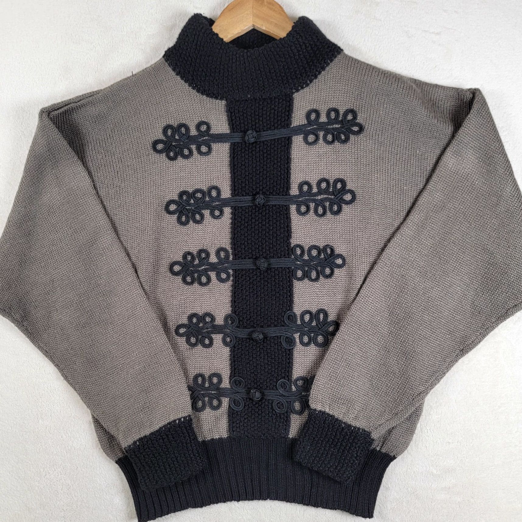 Vintage VINTAGE Nils Sweater Wool Blend Gray and Black Size L Woman Pullover High Neck Long Sleeve Casual Winter Fall Womens Size L / US 10 / IT 46 - 2 Thumbnail