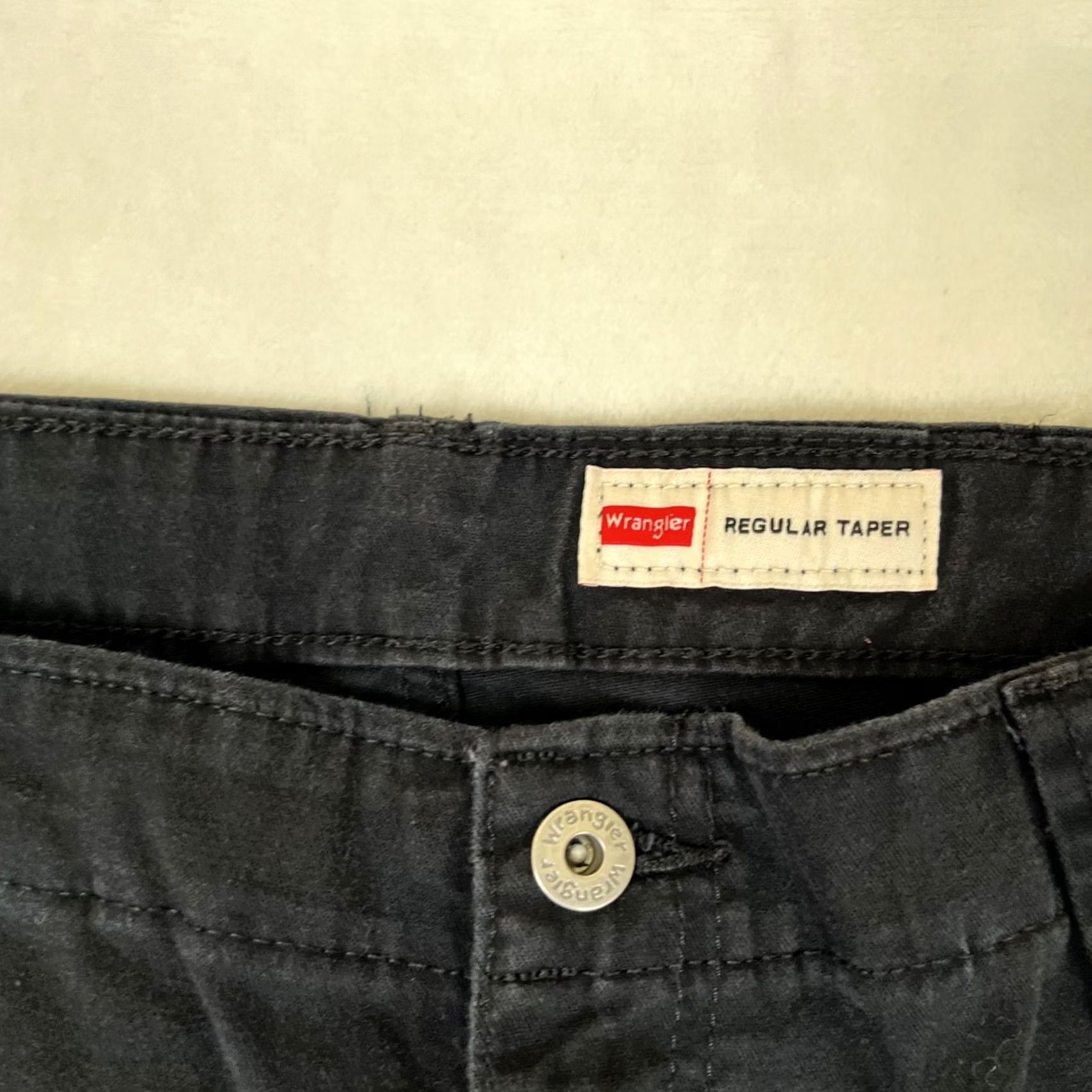 Wrangler Wrangler Black Regular Tapered Cargo Pants Mens 34x30 Stretch Utility Casual Pants Mens Regular Black Cargo Tapered Stretch Size US 34 / EU 50 - 5 Thumbnail