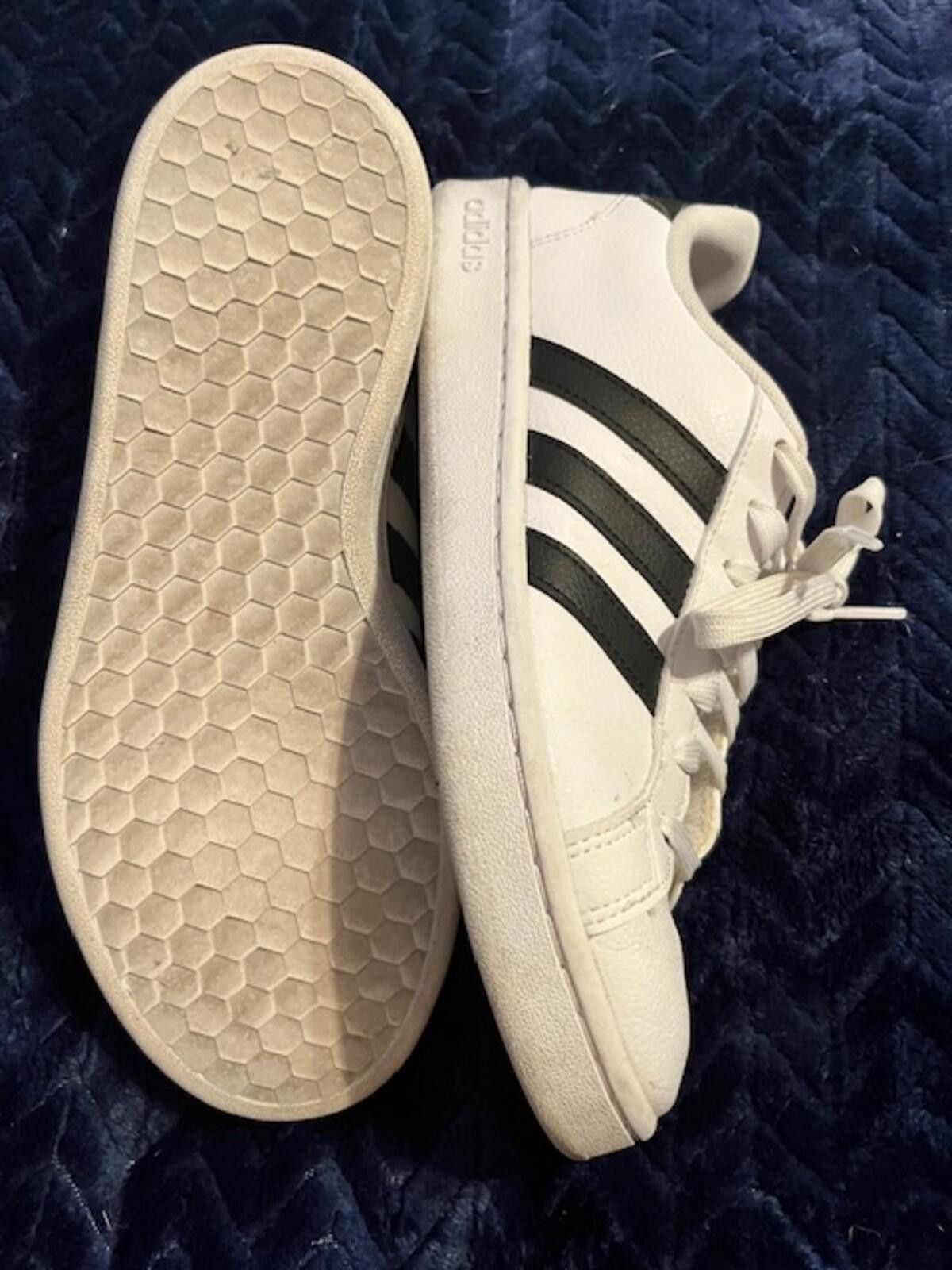 Adidas Adidas Grand Court White and Black Sneakers Size 9 Size US 9 / EU 42 - 4 Thumbnail