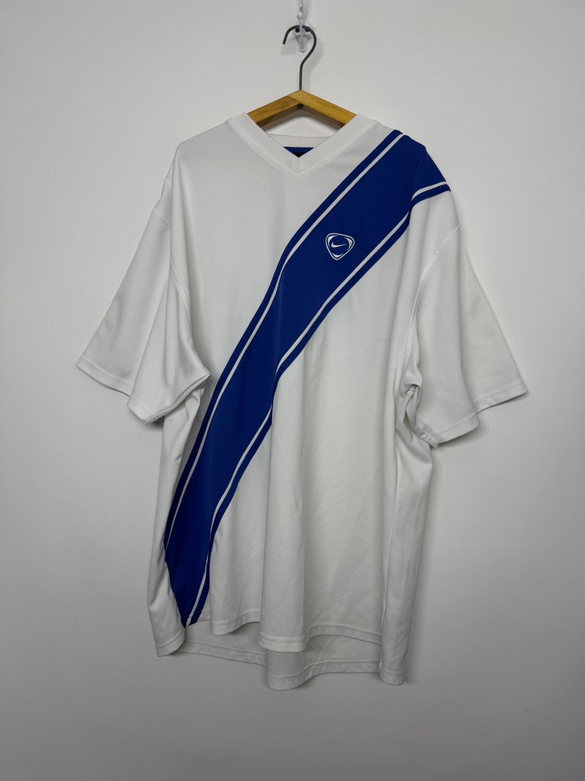 Nike Nike Vintage Top Diagonal Stripe NikeFit Football Perforated Size US XXL / EU 58 / 5 - 3 Thumbnail