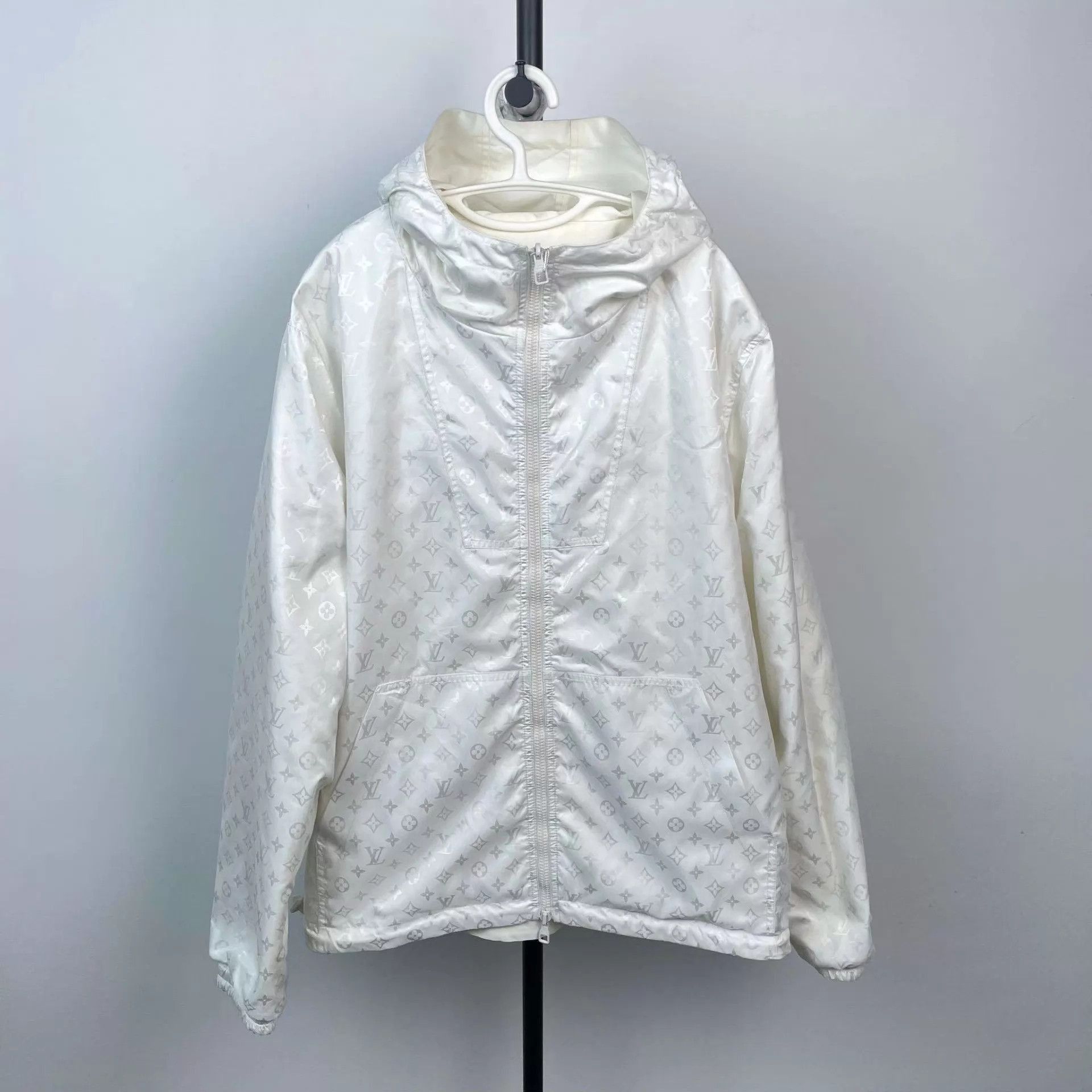 Louis Vuitton White Patterned Zip-Up Hooded Jacket Size US XL / EU 56 / 4 - 1 Thumbnail