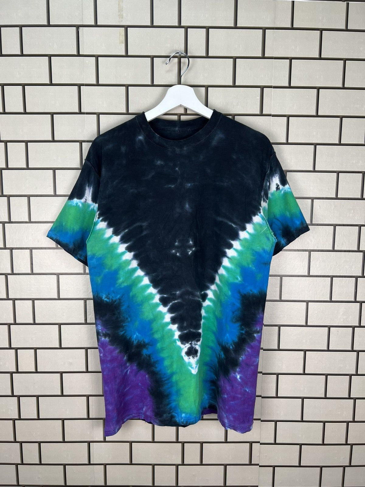 Band Tees Pink Floyd Dark Side Of The Moon By Liqiud Blue Tie Dye Tee Size US M / EU 48-50 / 2 - 8 Thumbnail