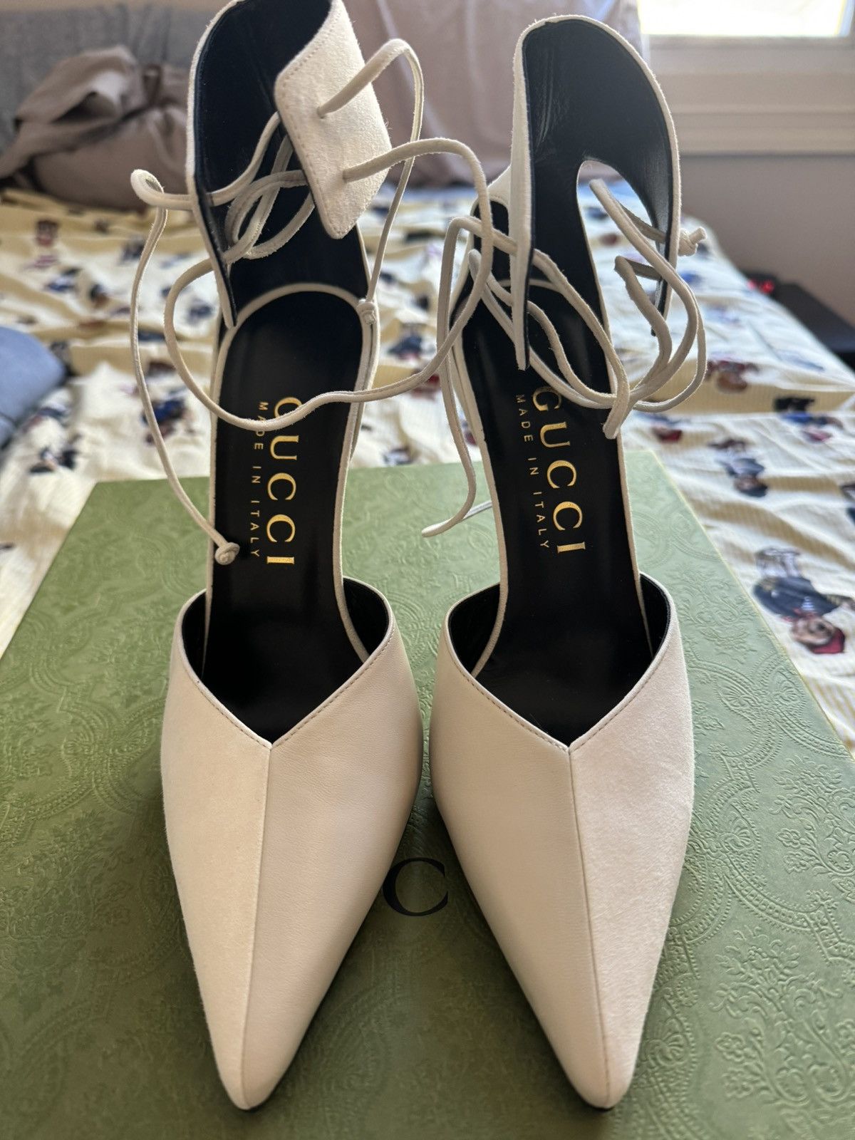 Gucci Gucci Kid Scamosciato heel in Napa Charlott/ Mystic White Size US 9 / IT 39 - 2 Thumbnail